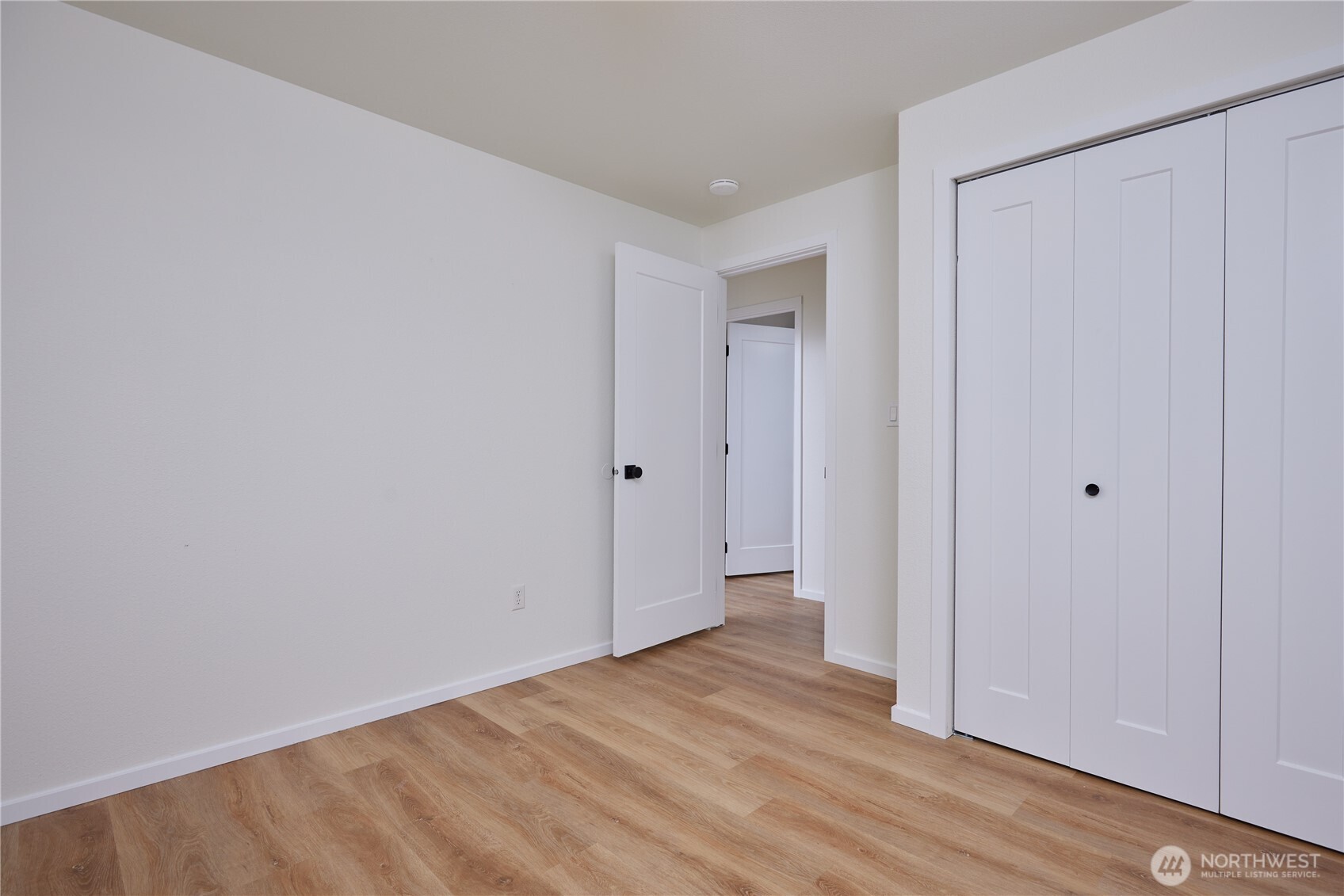 1266 Se Independence Drive Property Photo 15