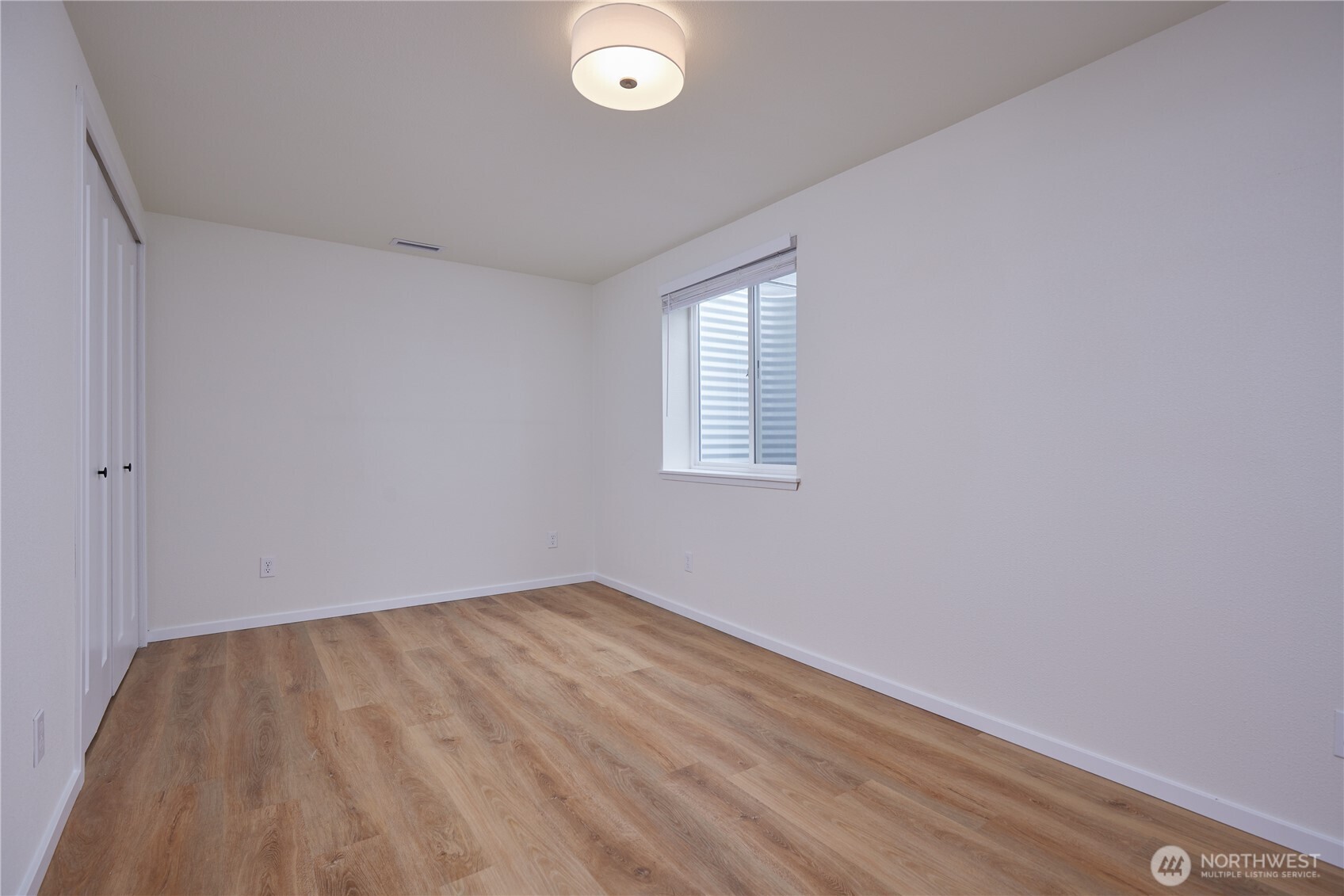 1266 Se Independence Drive Property Photo 27