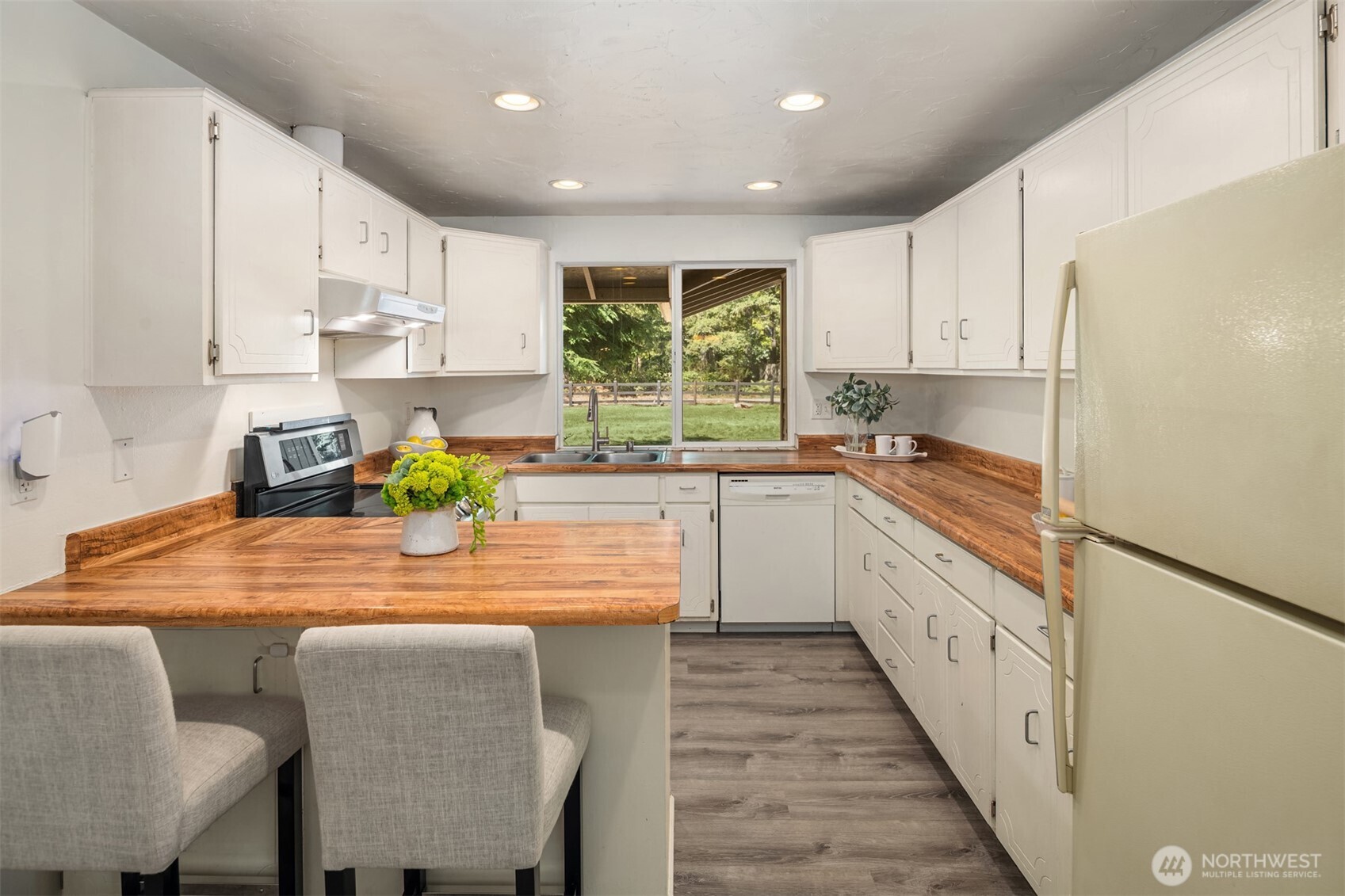 28444 Retreat Kanaskat Road Property Photo 8