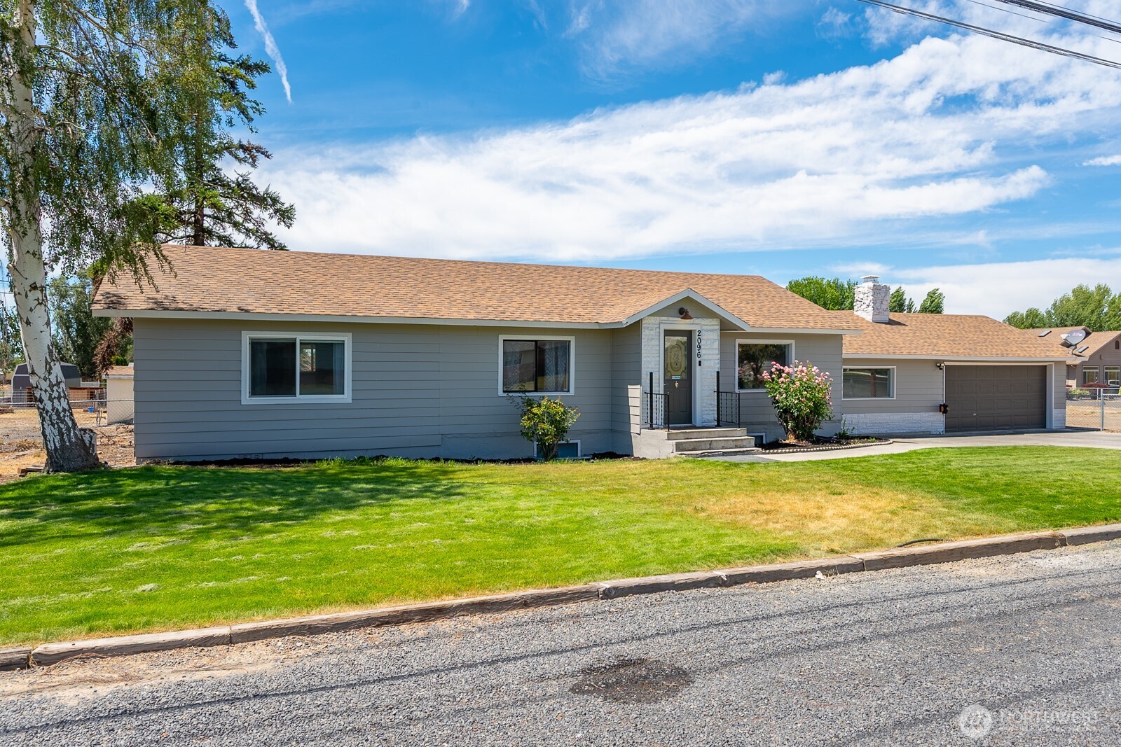 2096 Hamilton Road Property Photo 1