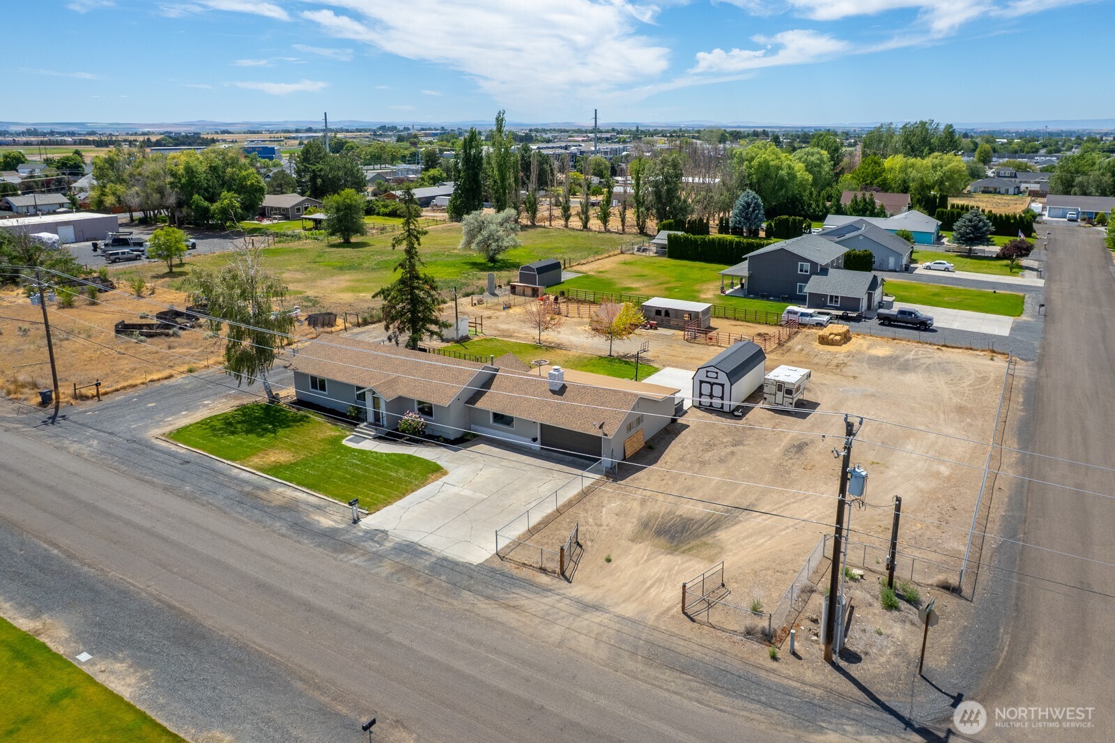 2096 Hamilton Road Property Photo 8