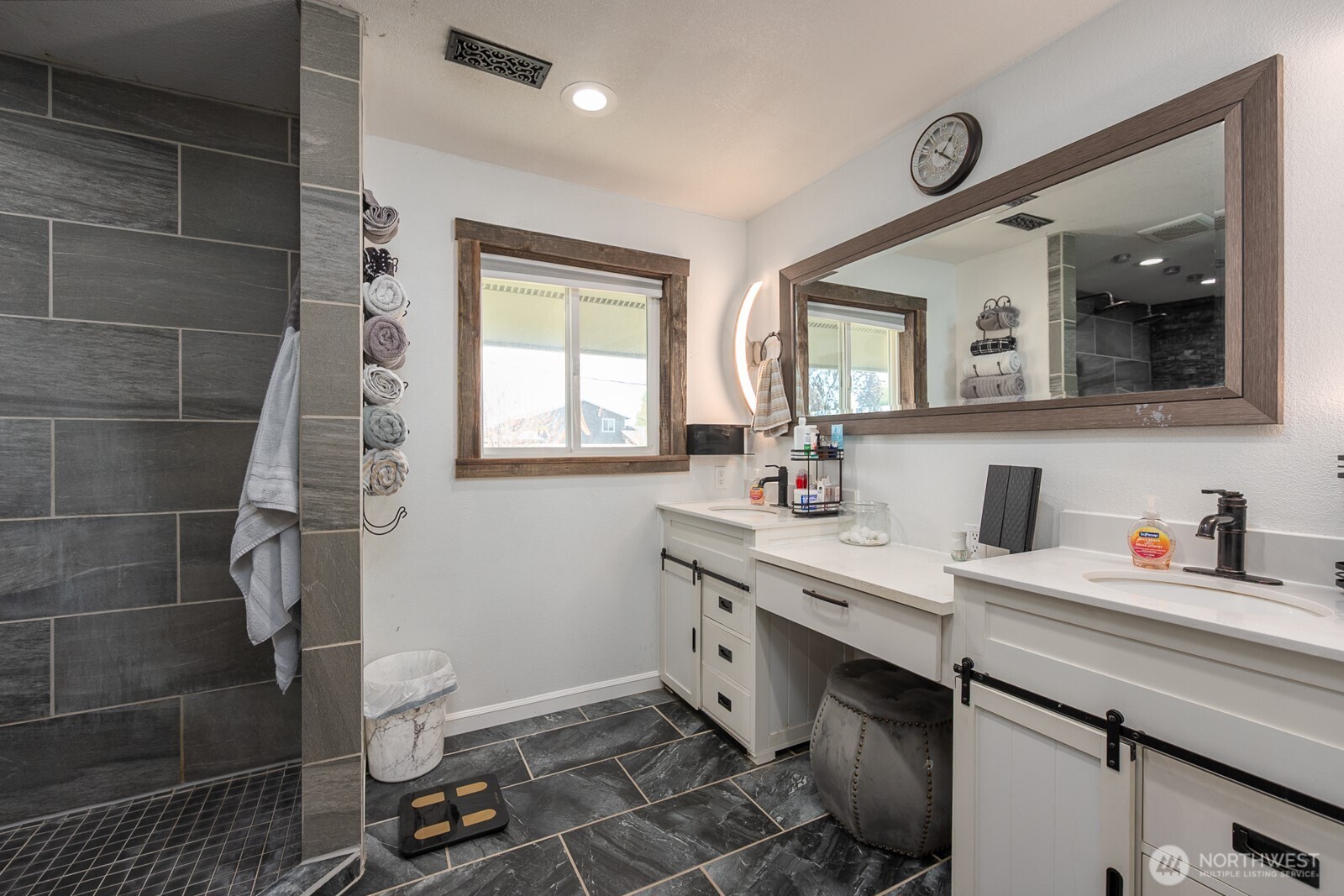 2096 Hamilton Road Property Photo 22