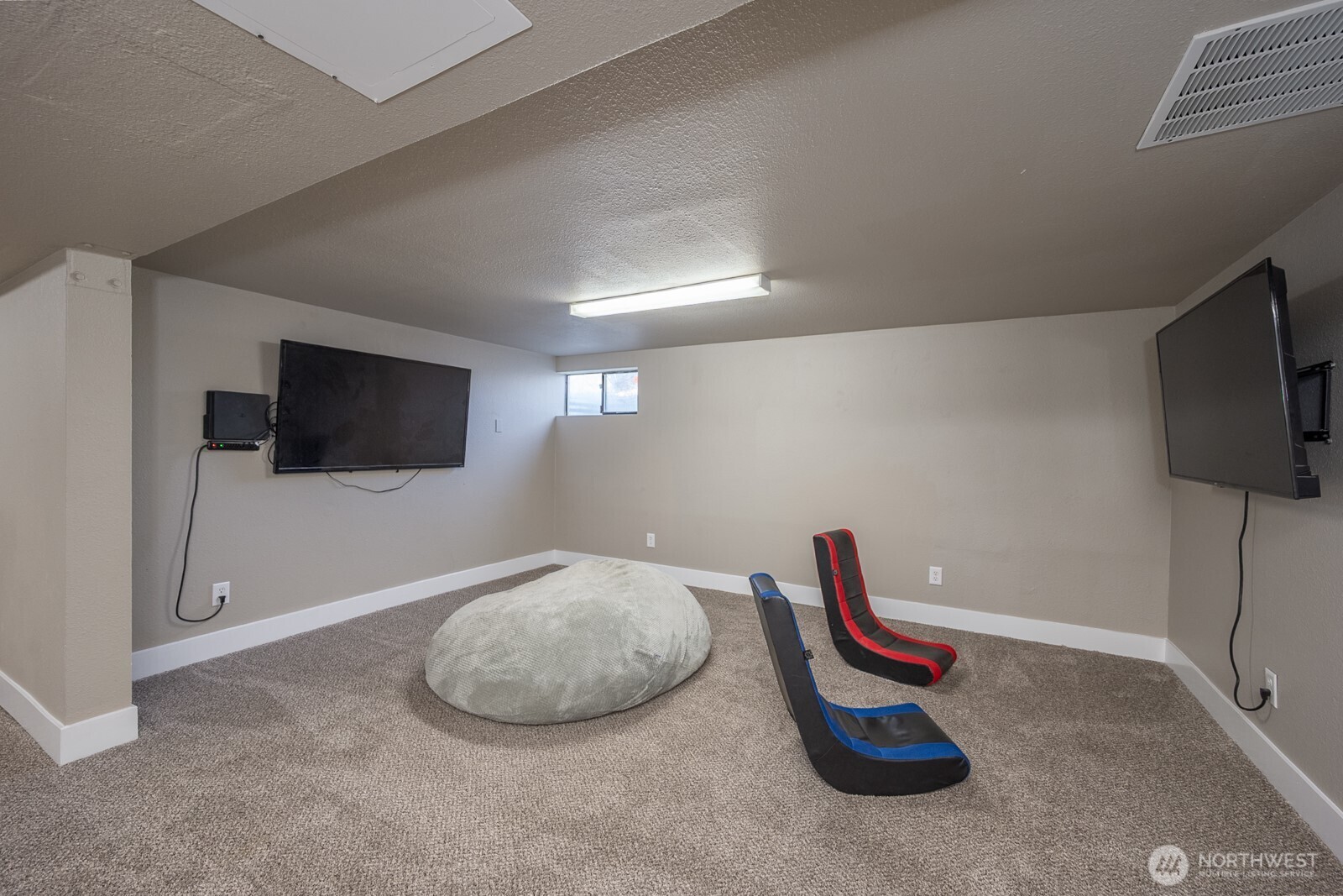 2096 Hamilton Road Property Photo 33