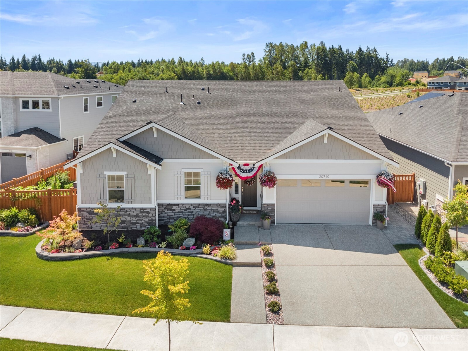 20710 156th Street Property Photo 2