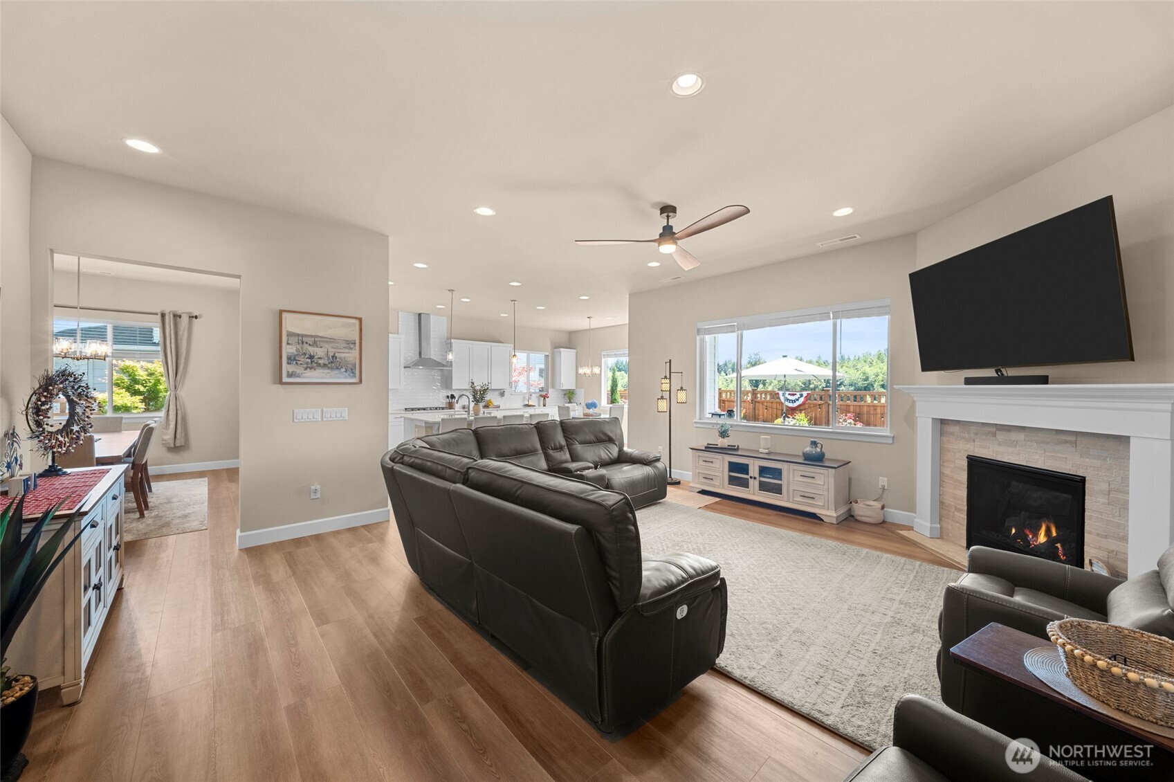 20710 156th Street Property Photo 8