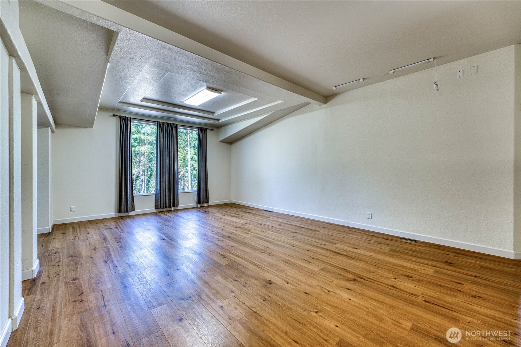 1208 205th Avenue Ct Property Photo 6