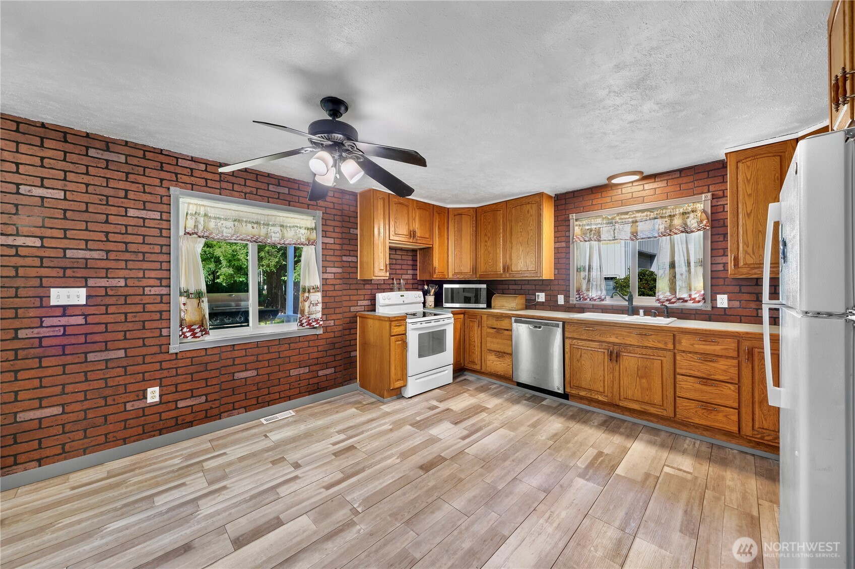 2440 Birch Bay Lynden Road Property Photo 11