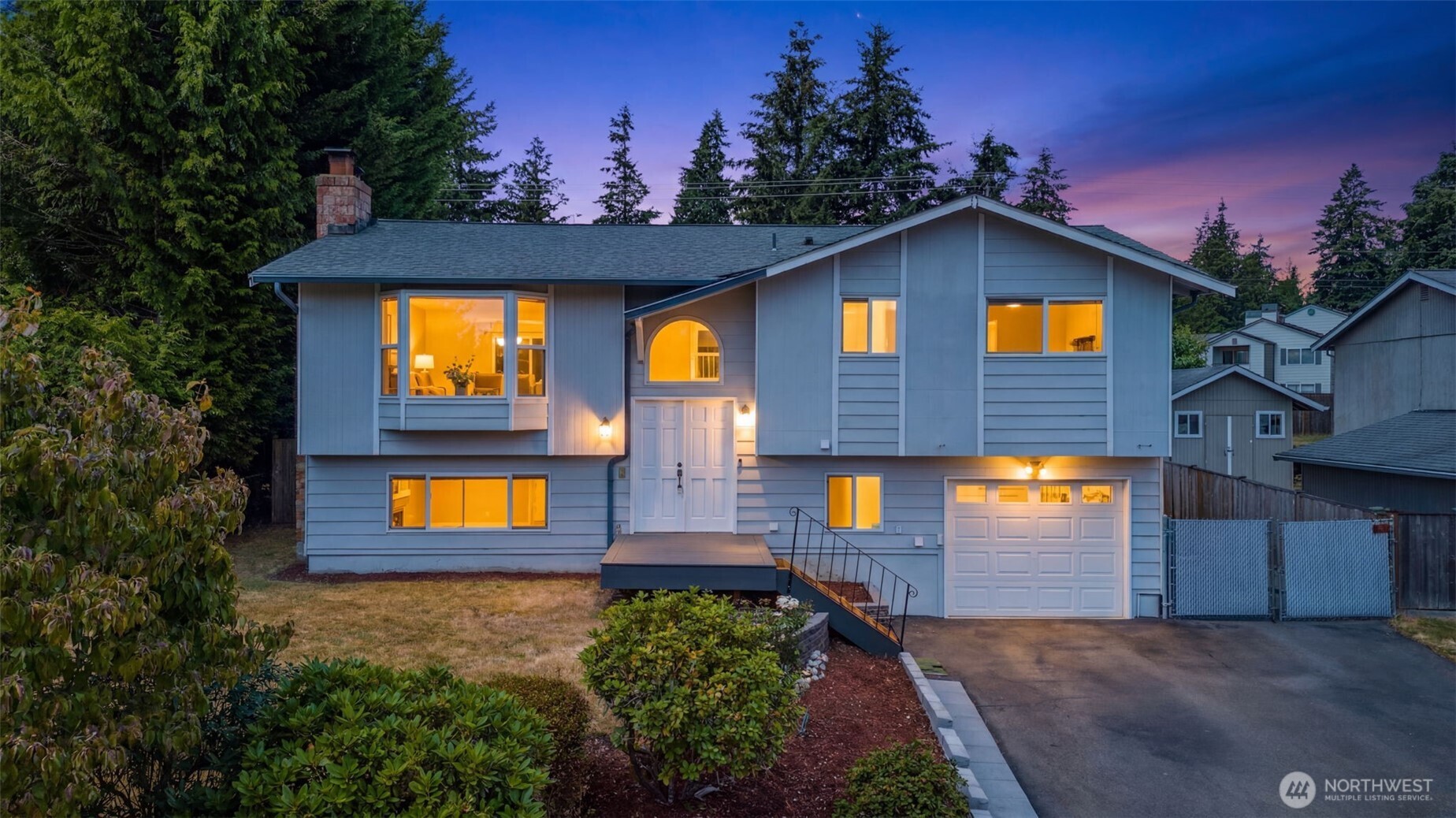 22426 3rd Place Property Photo 1