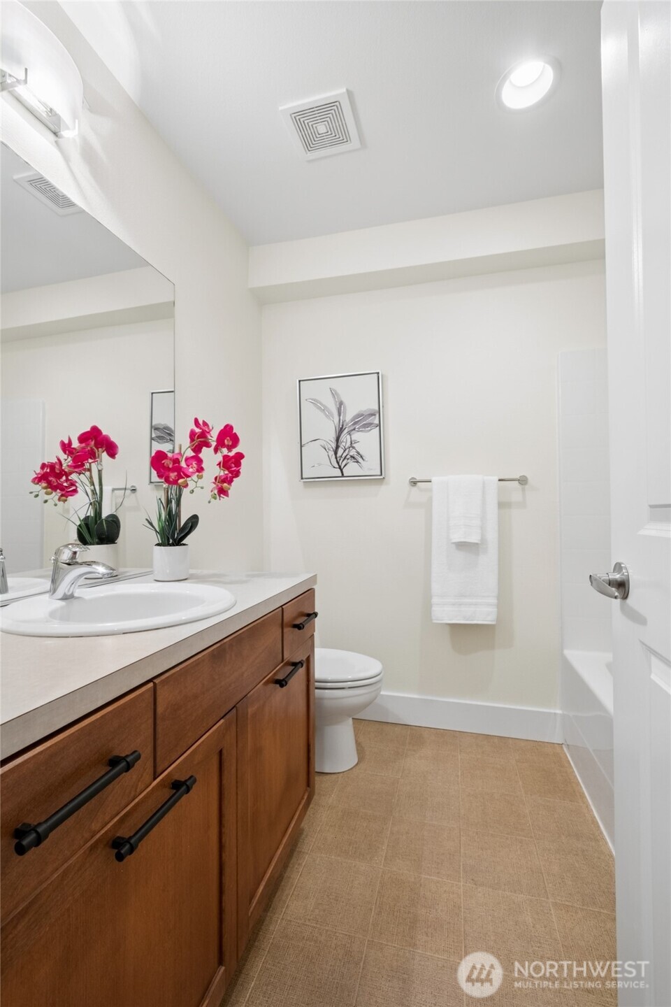 2804 S Columbian Way Property Photo 11