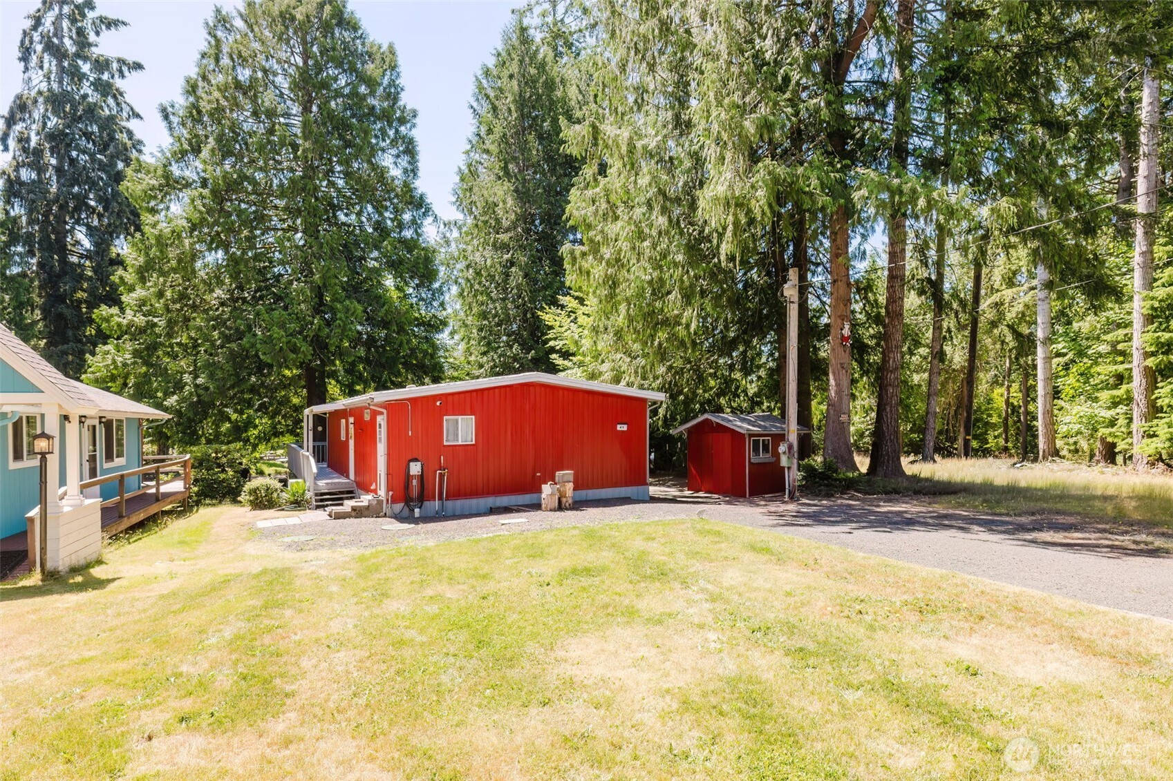 41 E Pickering Place Property Photo 2