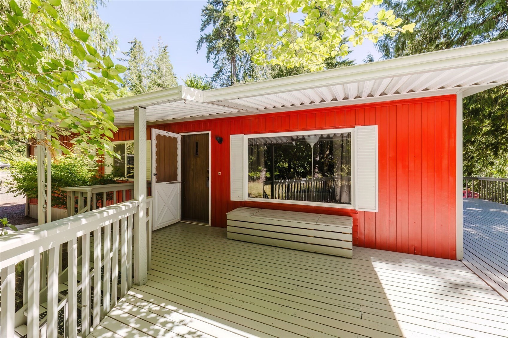 41 E Pickering Place Property Photo 3