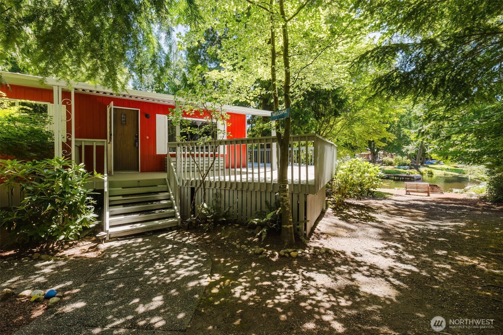 41 E Pickering Place Property Photo 4