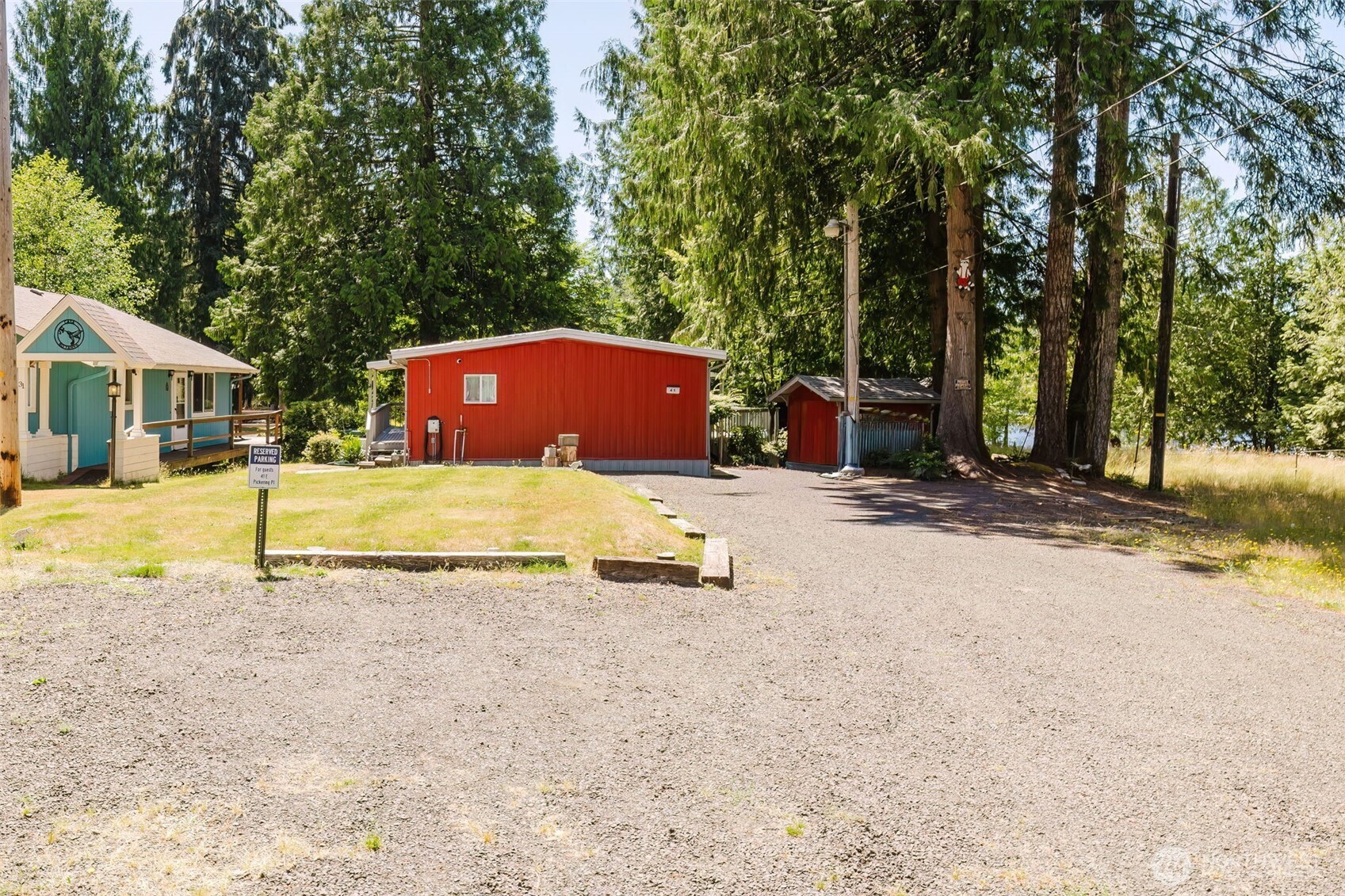 41 E Pickering Place Property Photo 11