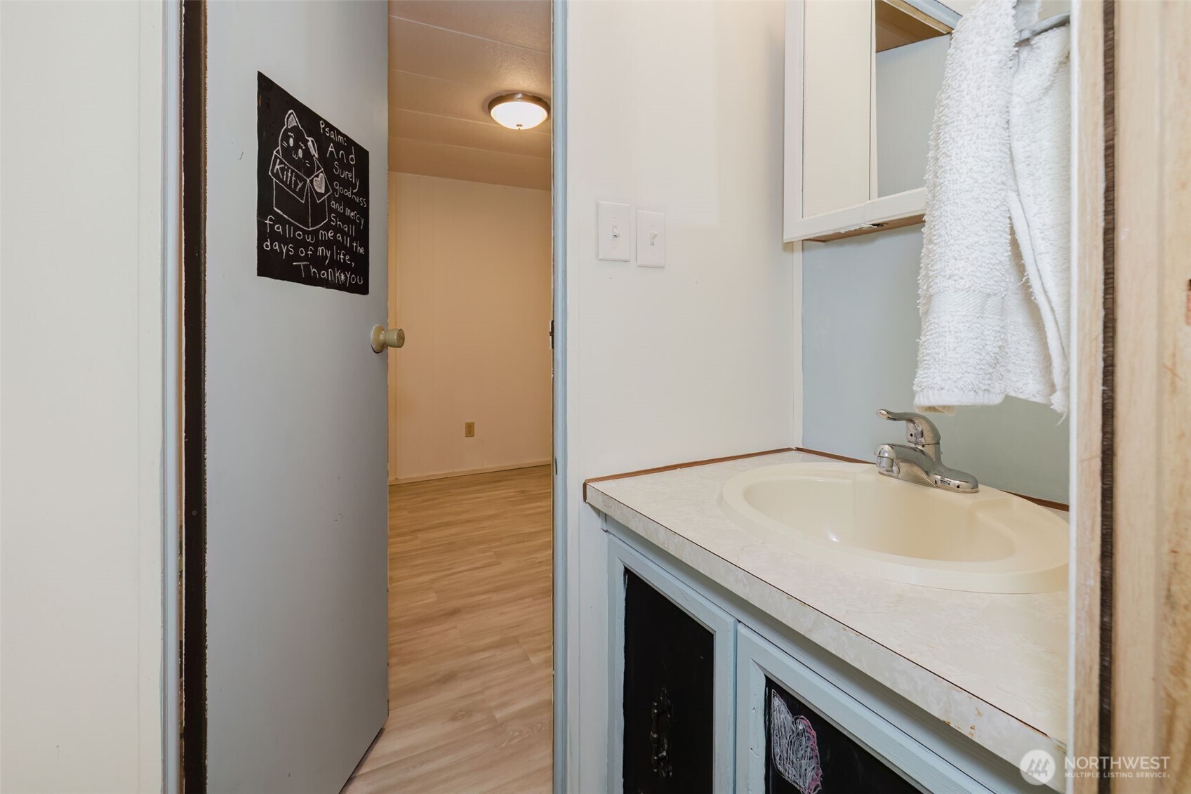 41 E Pickering Place Property Photo 23