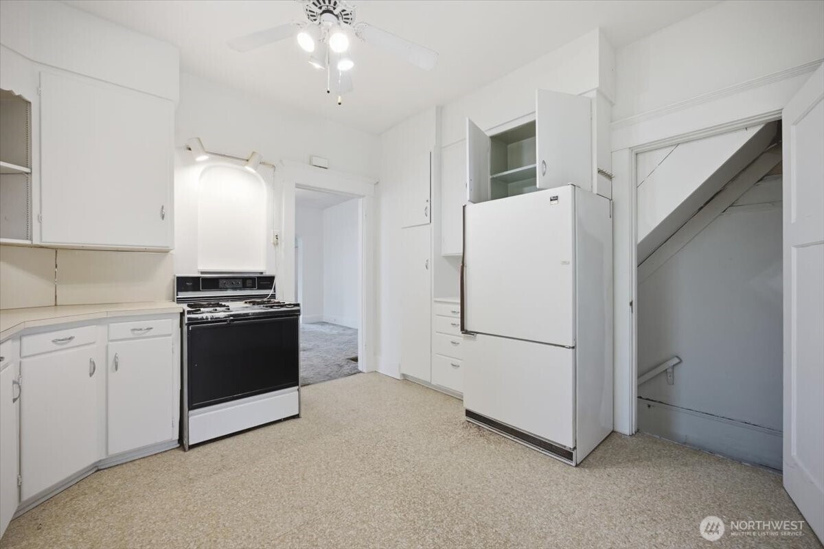 615 Pleasant Street Property Photo 21