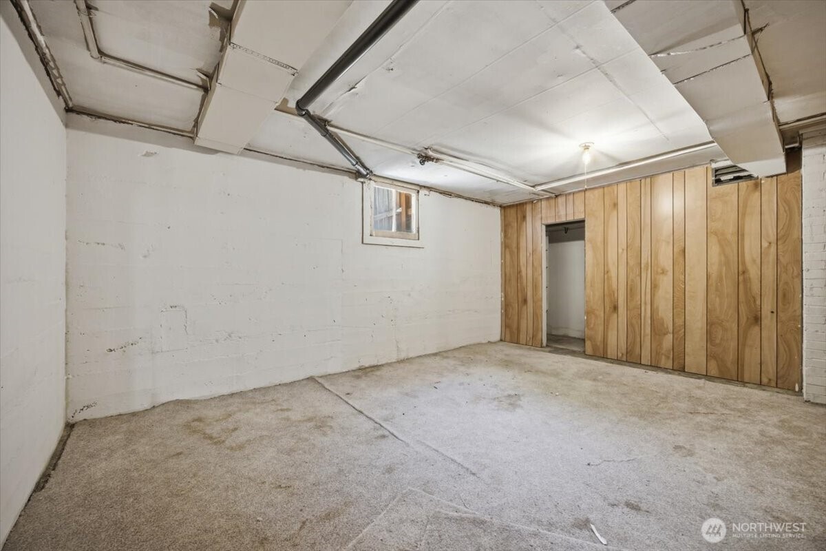 615 Pleasant Street Property Photo 25