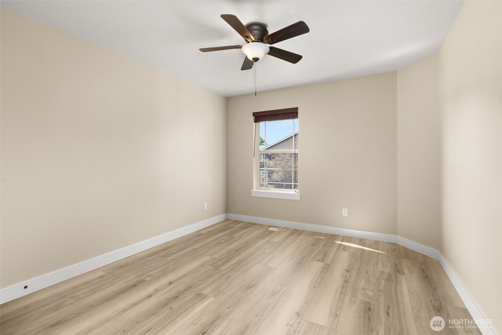 7746 Keystone Avenue Property Photo 28