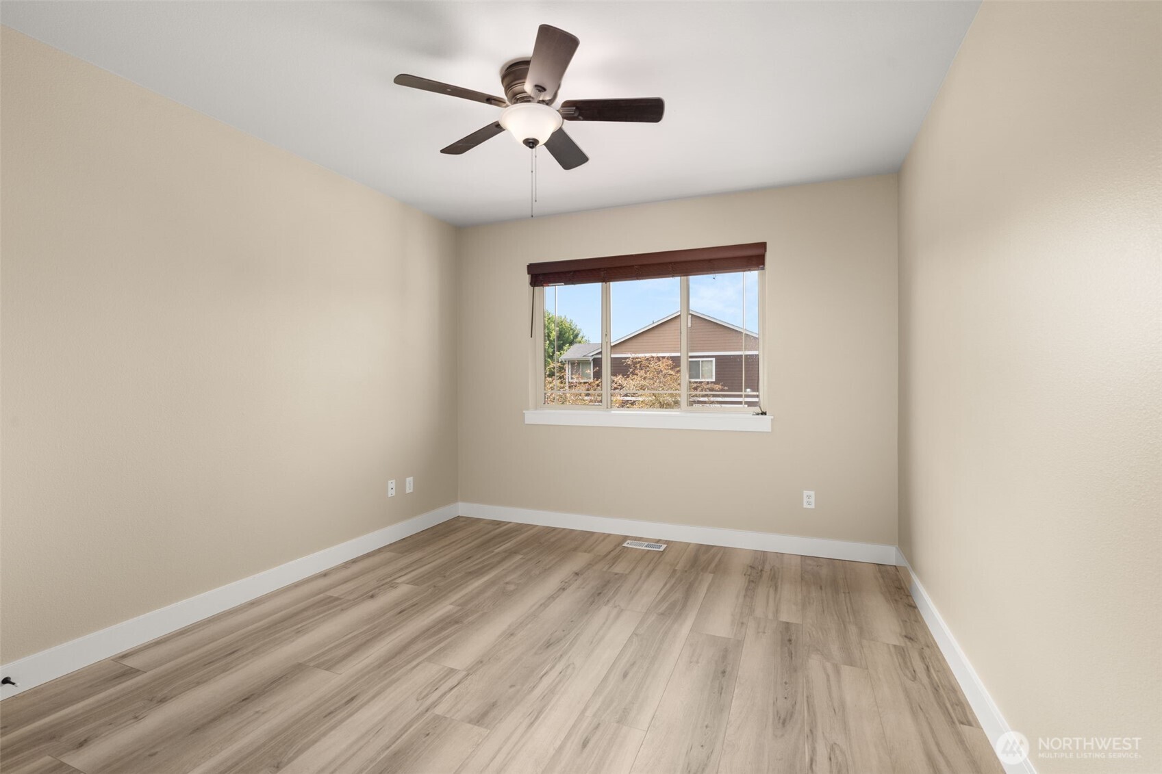 7746 Keystone Avenue Property Photo 29