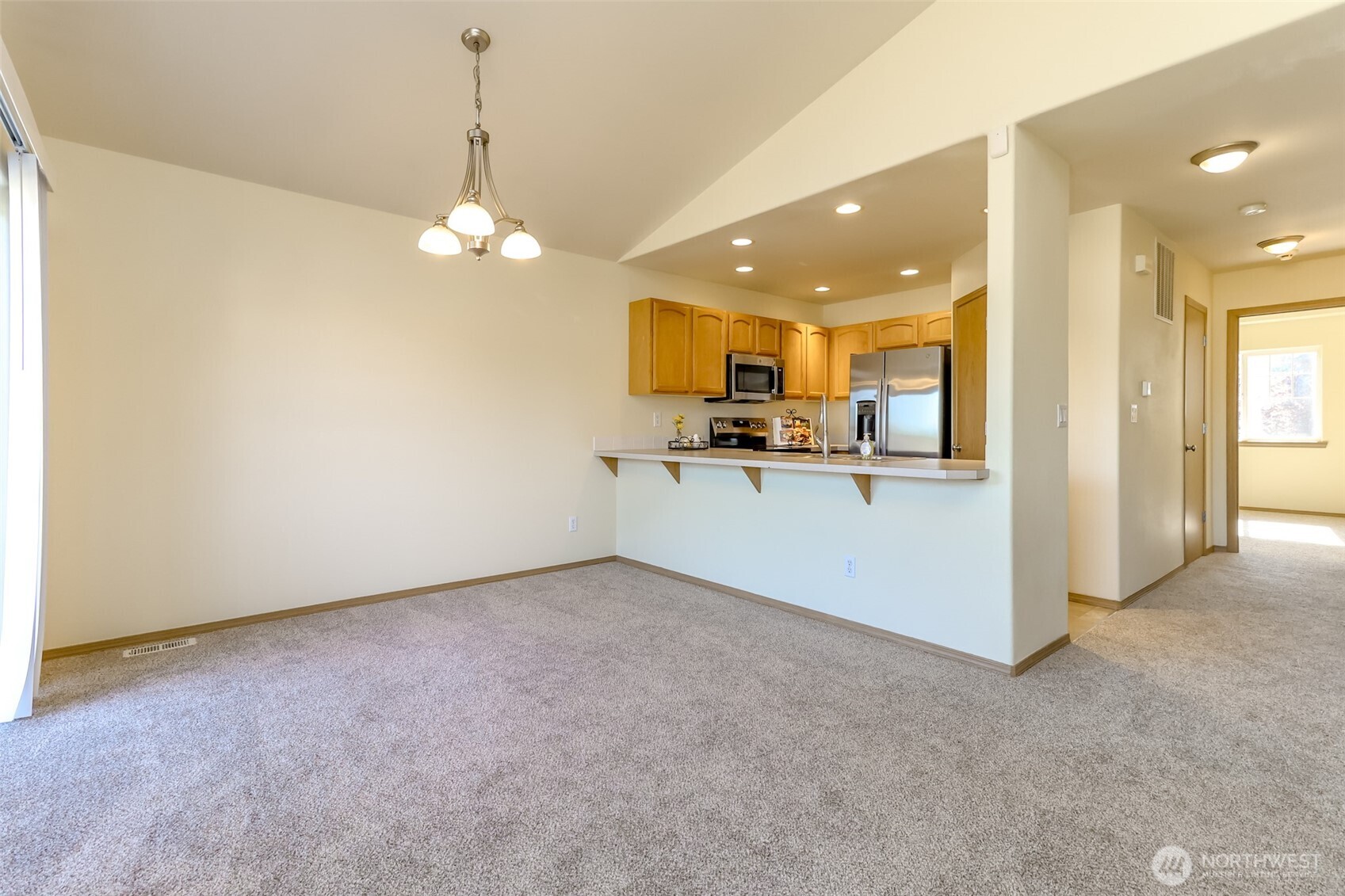 16018 89th Avenue Property Photo 4