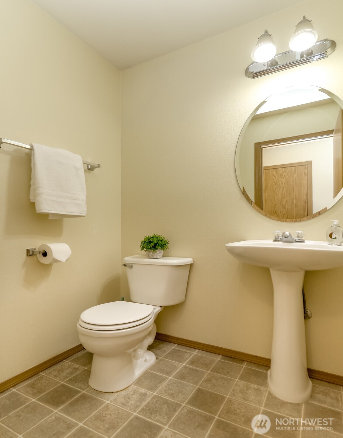 16018 89th Avenue Property Photo 16