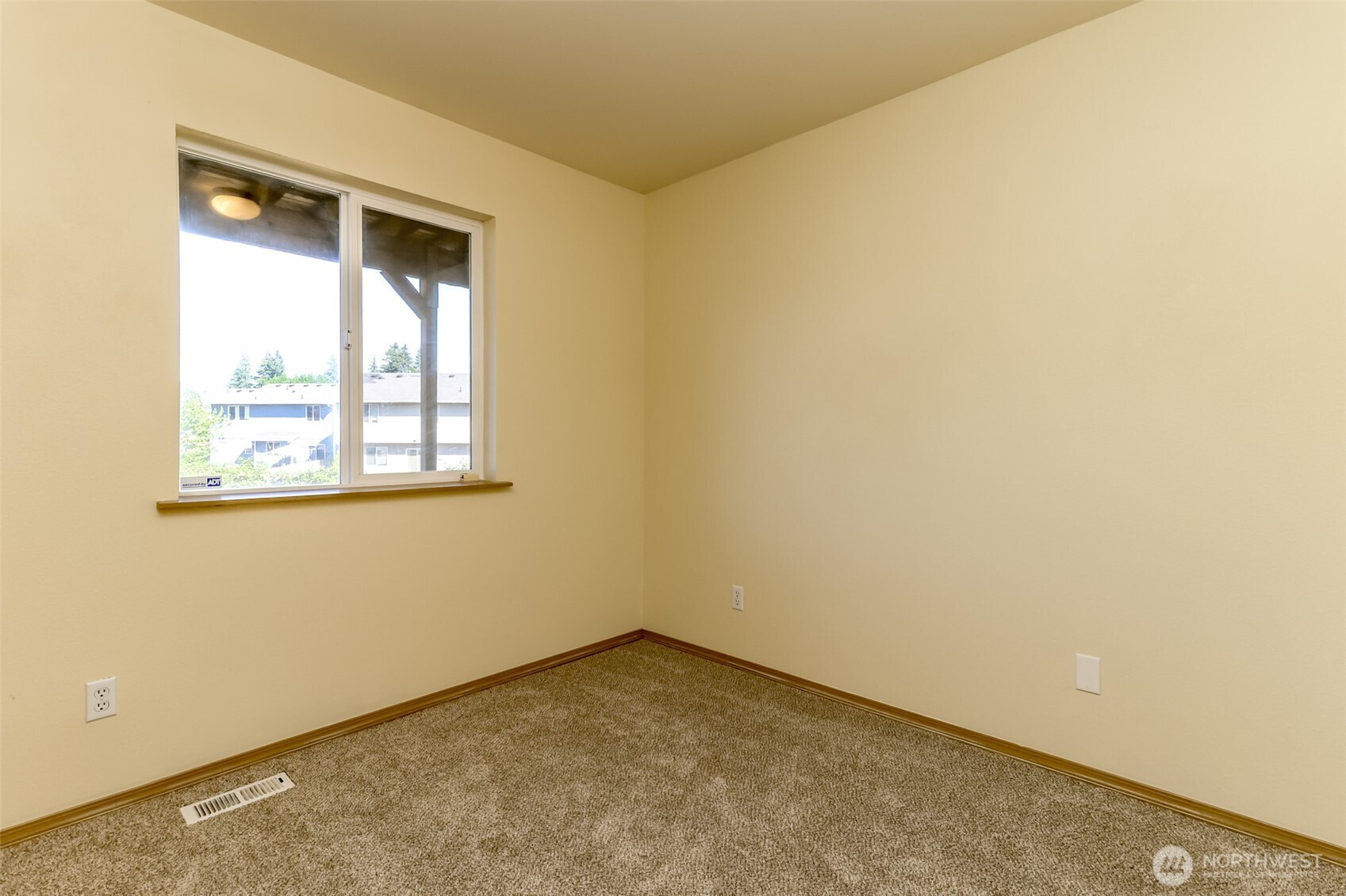 16018 89th Avenue Property Photo 24