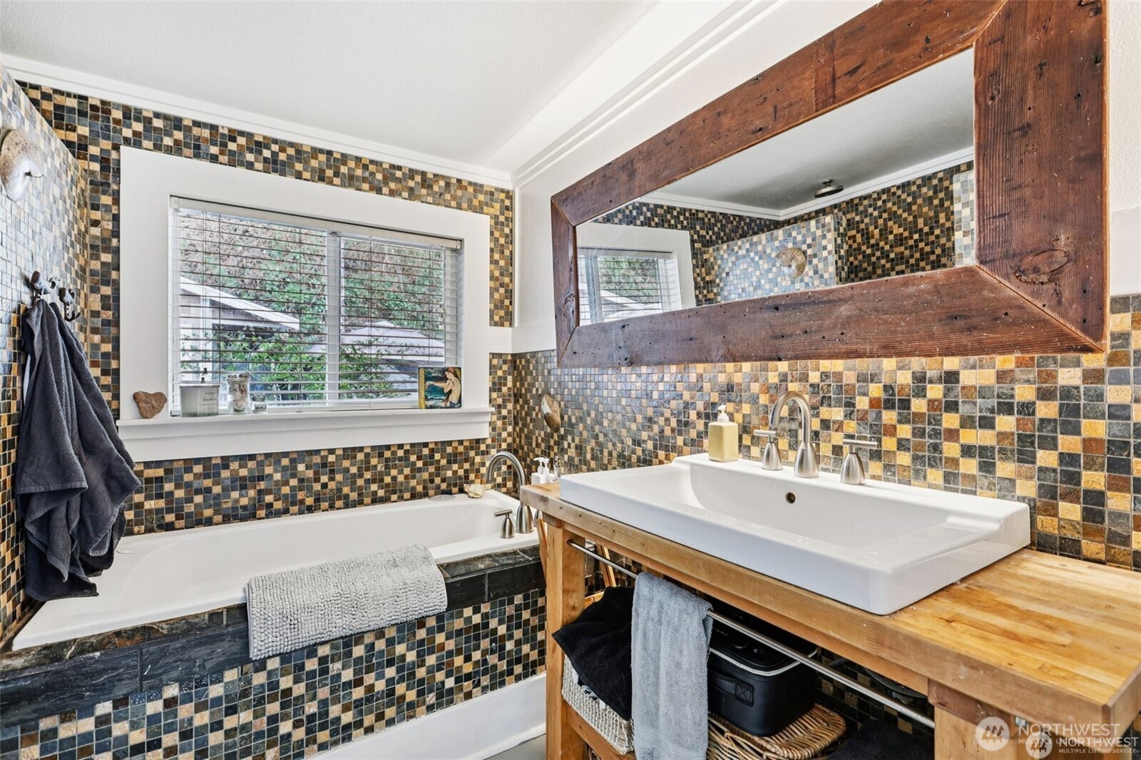 3151 Shoreline Drive Property Photo 16