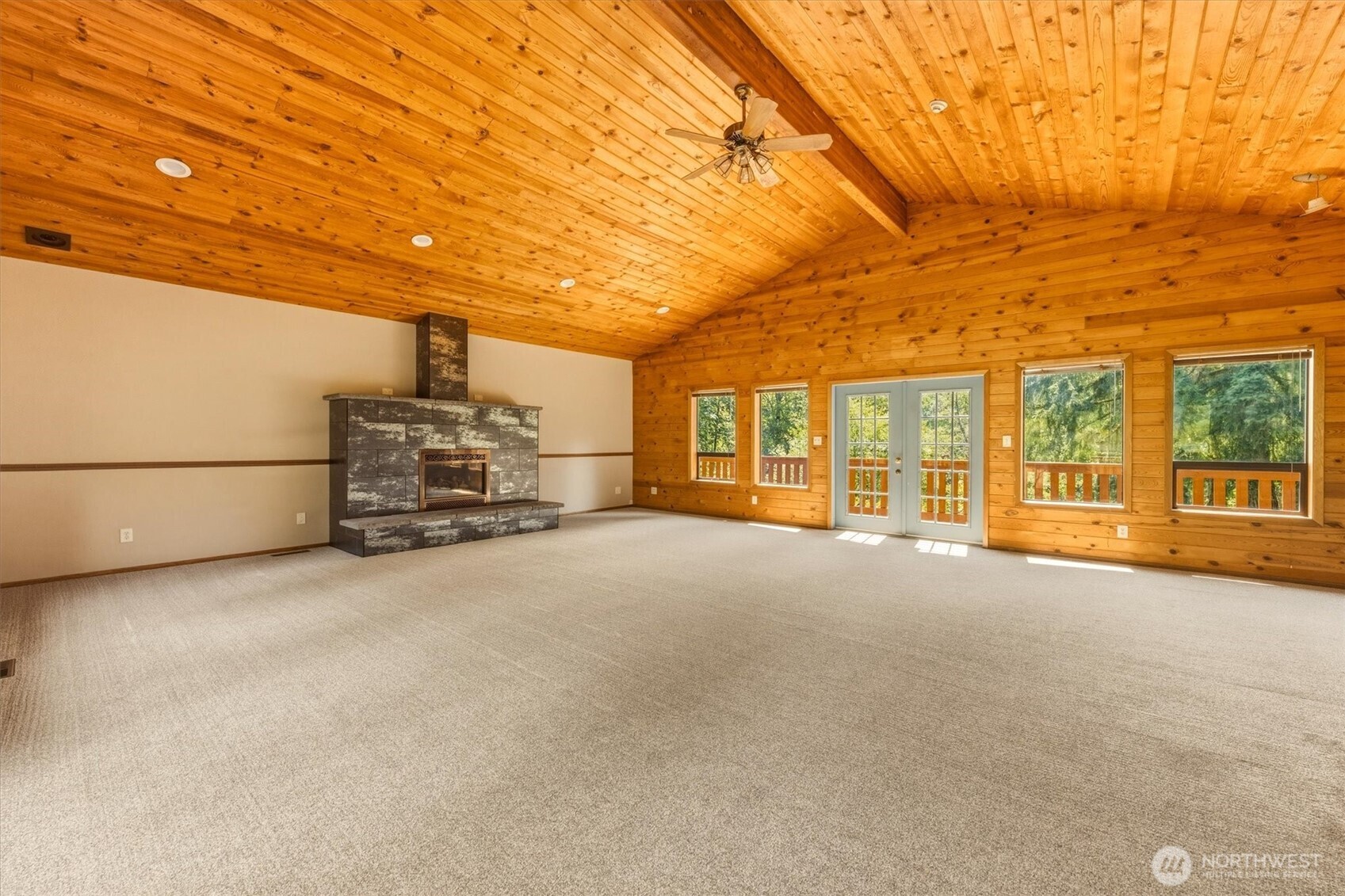 550 Ragland Property Photo 8