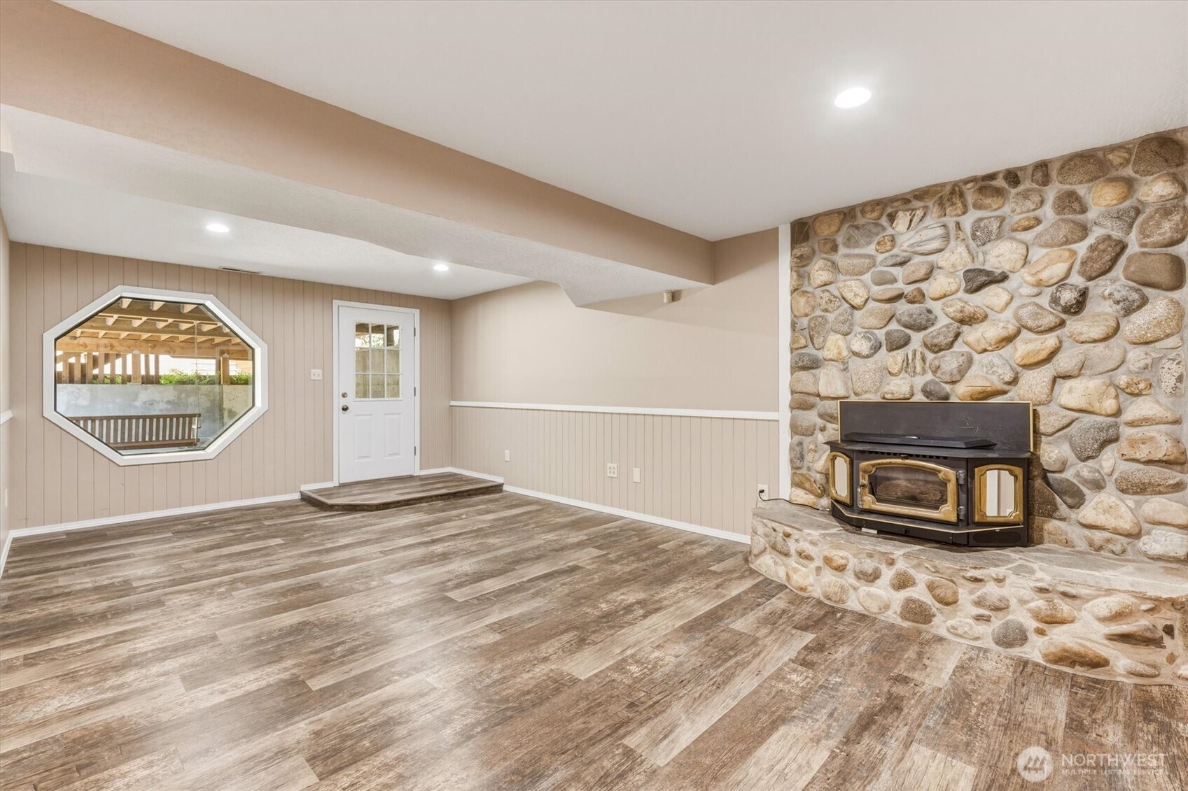 550 Ragland Property Photo 15
