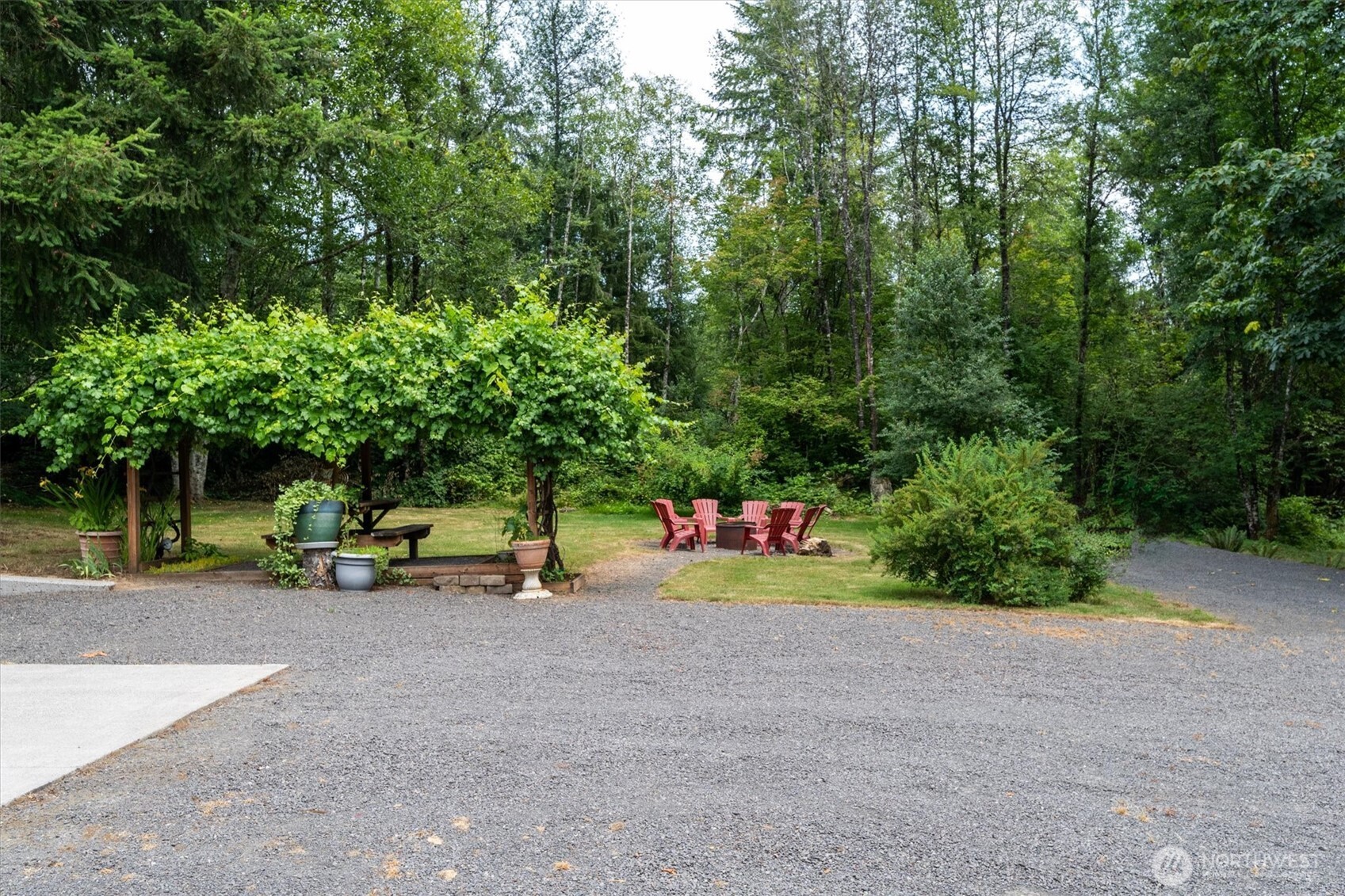 550 Ragland Property Photo 31
