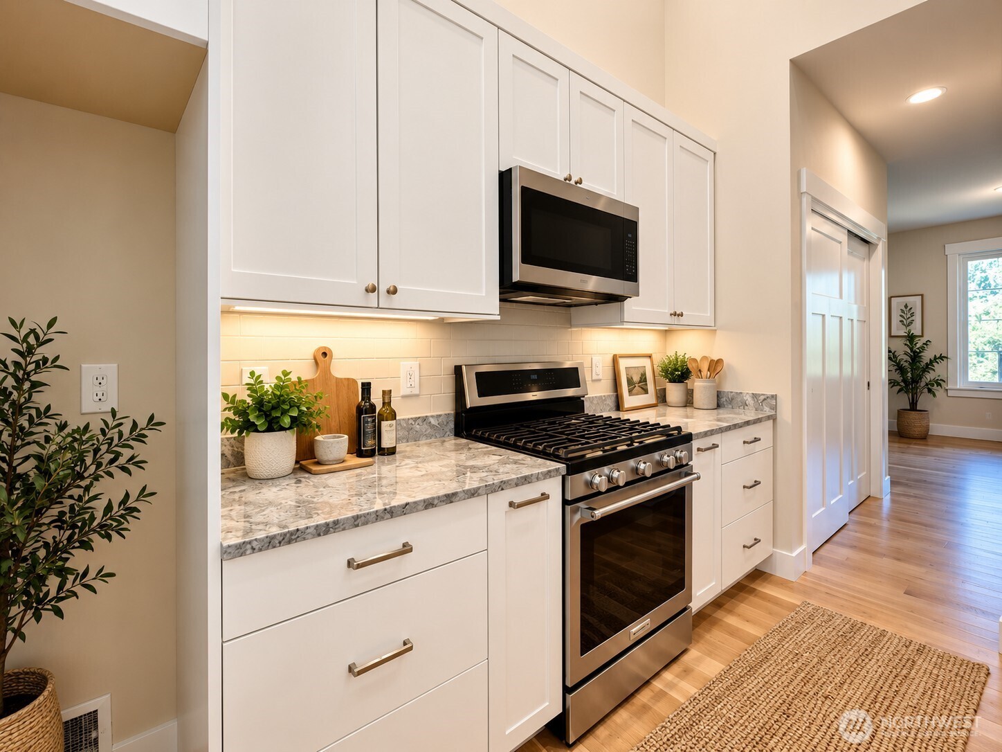 12288 Madrona Street Property Photo 11