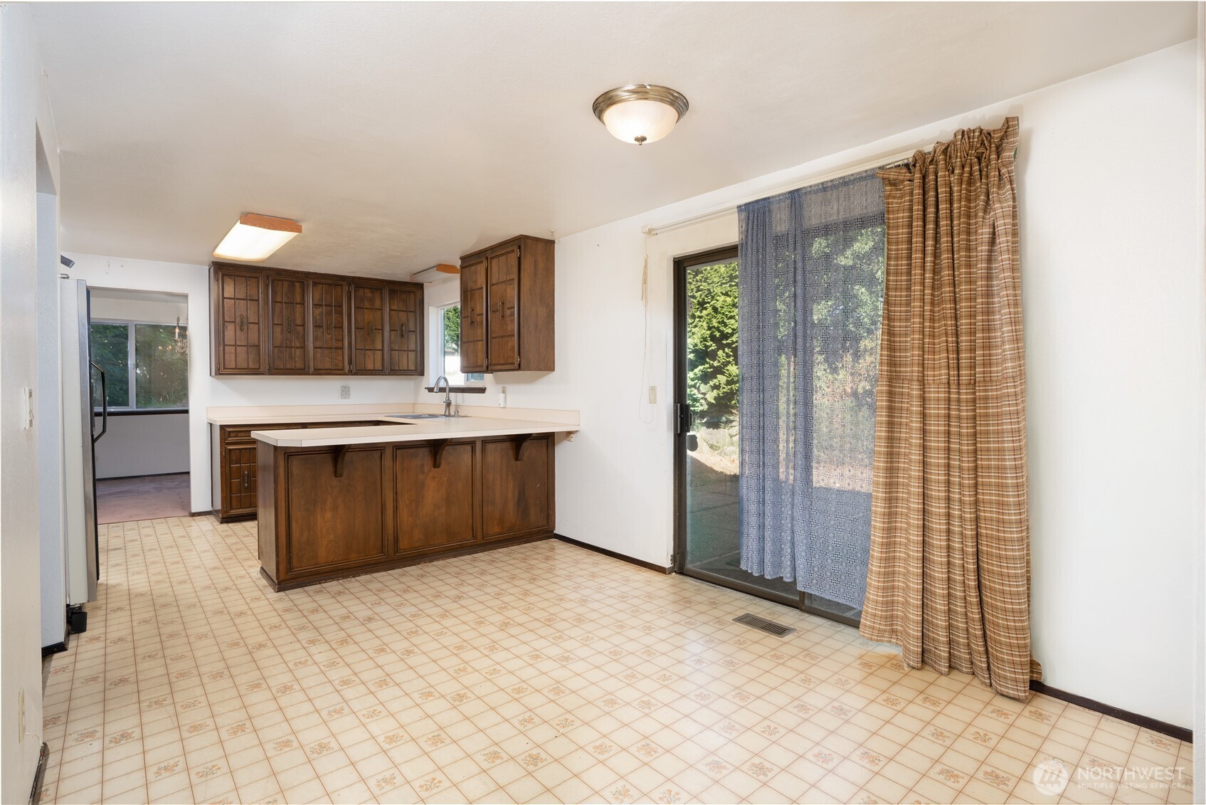 10907 E 151st Street Property Photo 13