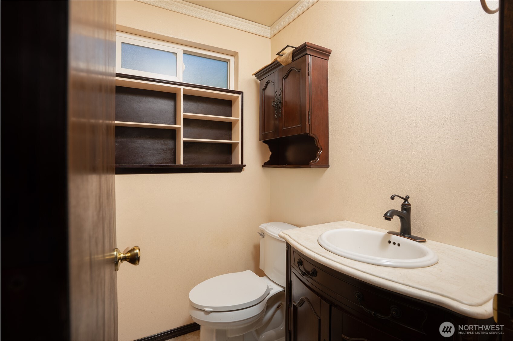 10907 E 151st Street Property Photo 17