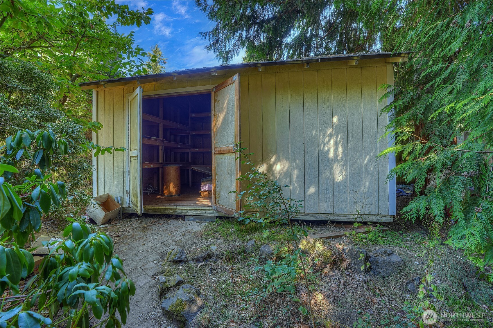 10907 E 151st Street Property Photo 31