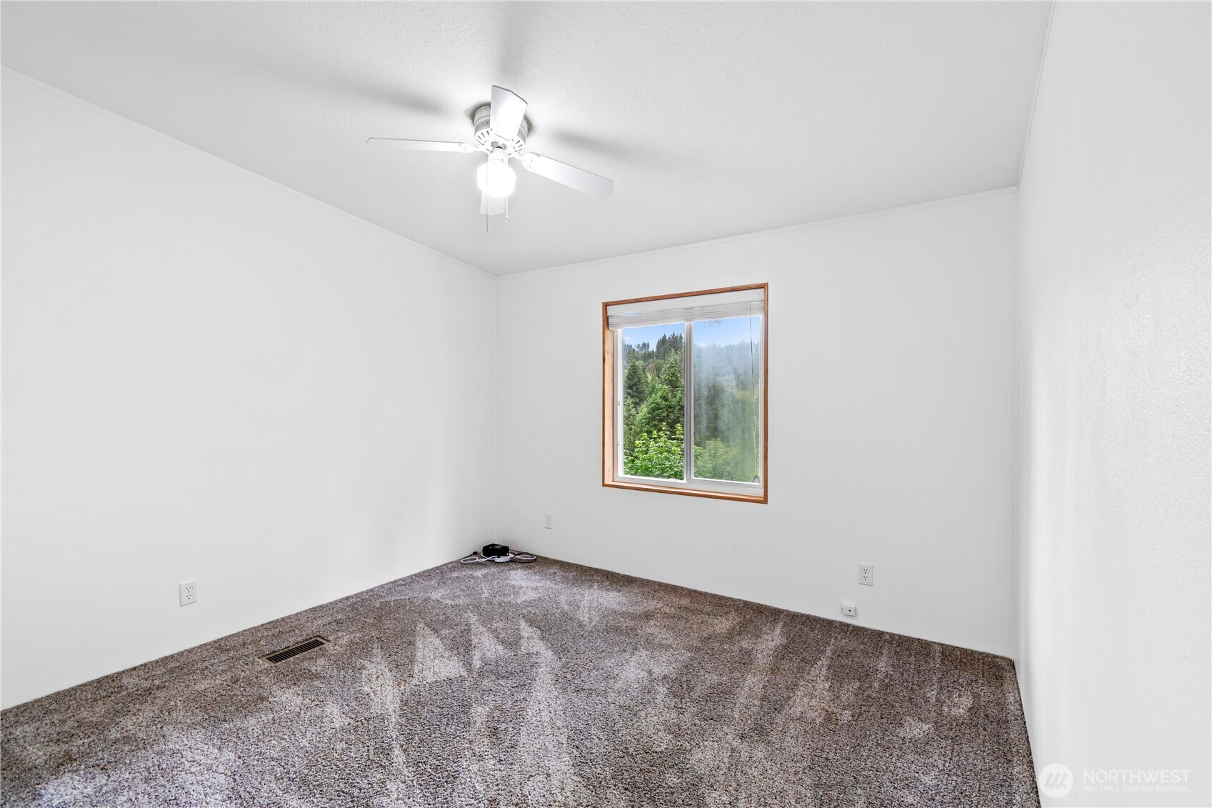 140 Leland Road Property Photo 18