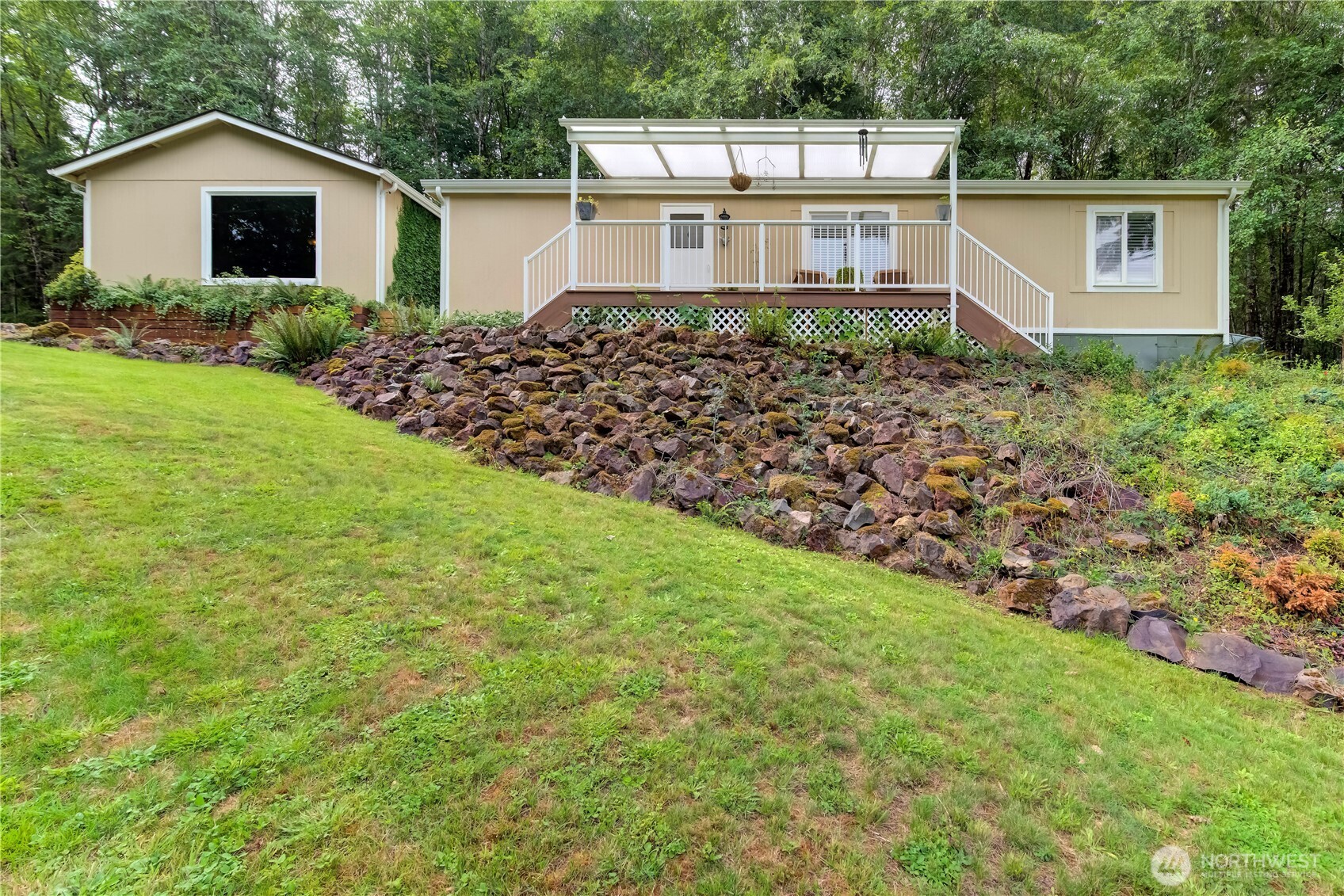 140 Leland Road Property Photo 29