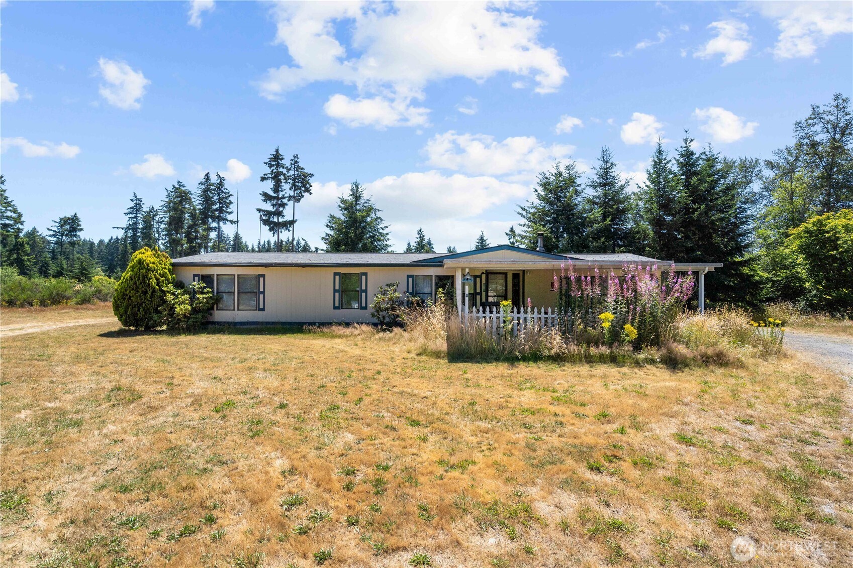 2514 State Route 702 Property Photo 2