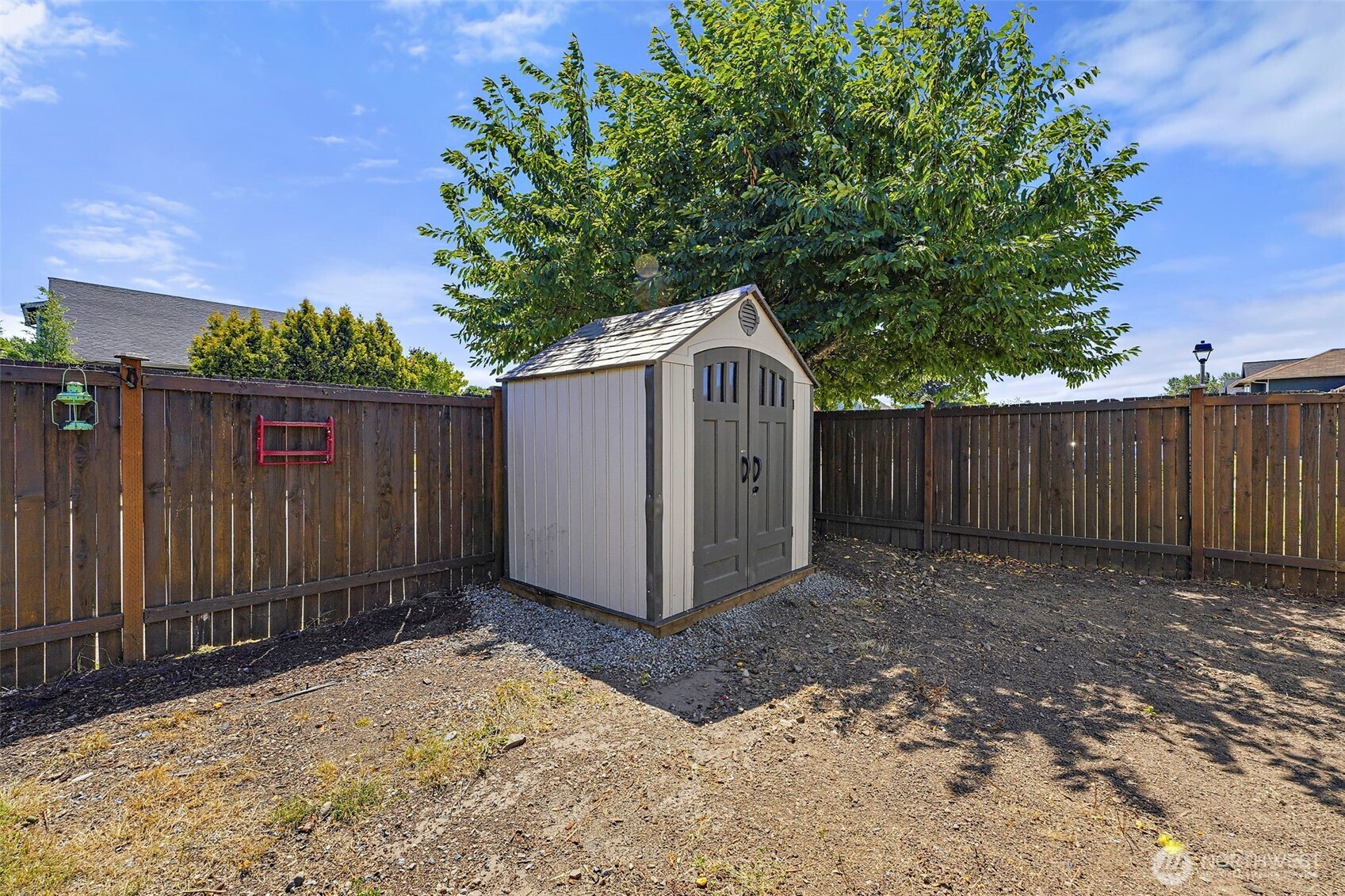 402 Orting Avenue Property Photo 33