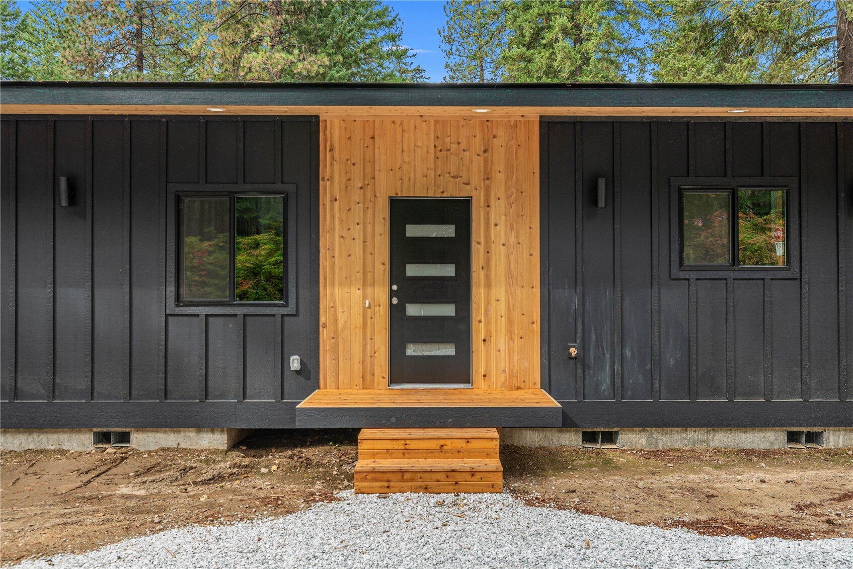 22401 Shetland Road Property Photo 3