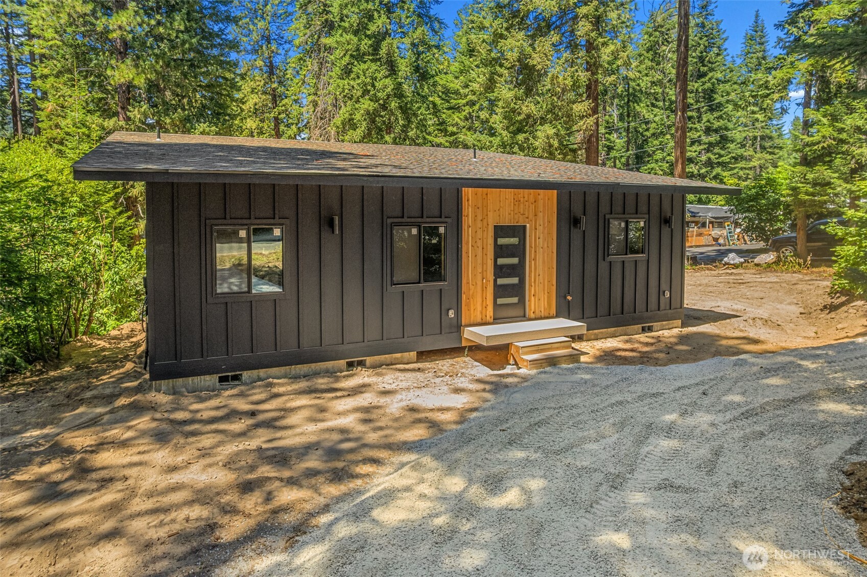 22401 Shetland Road Property Photo 6