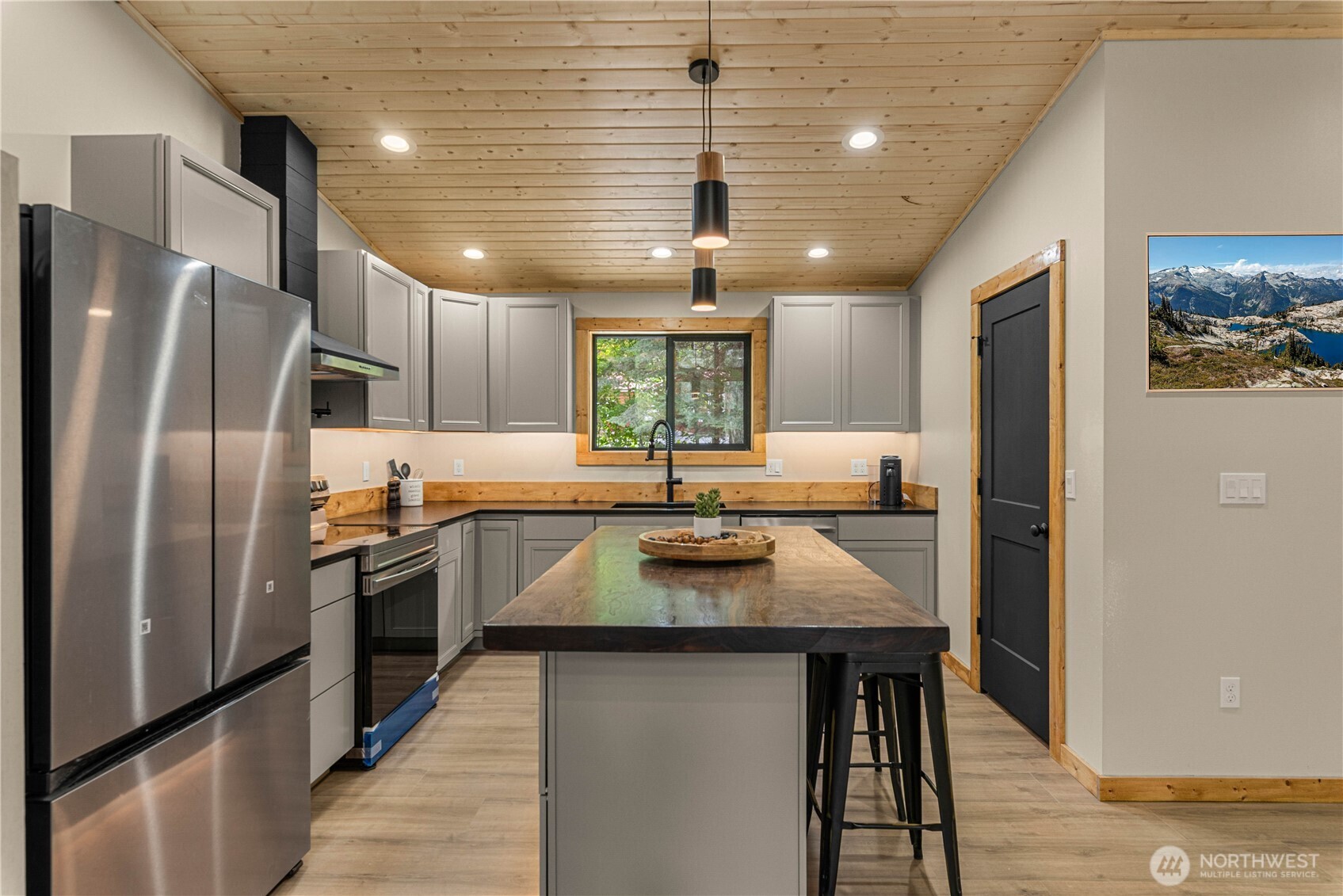 22401 Shetland Road Property Photo 13