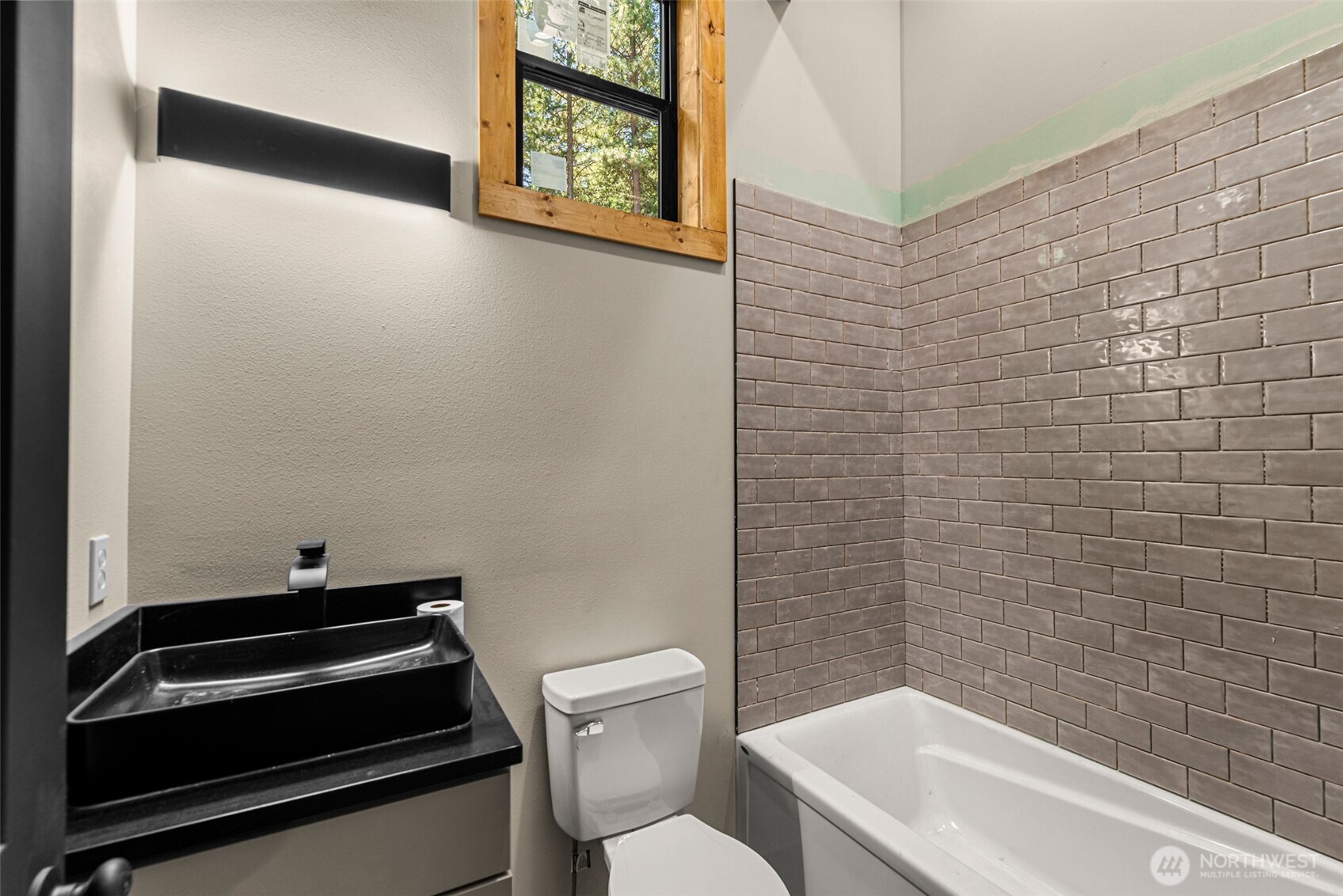 22401 Shetland Road Property Photo 15