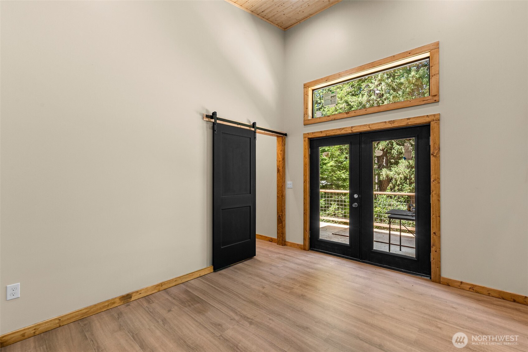 22401 Shetland Road Property Photo 17