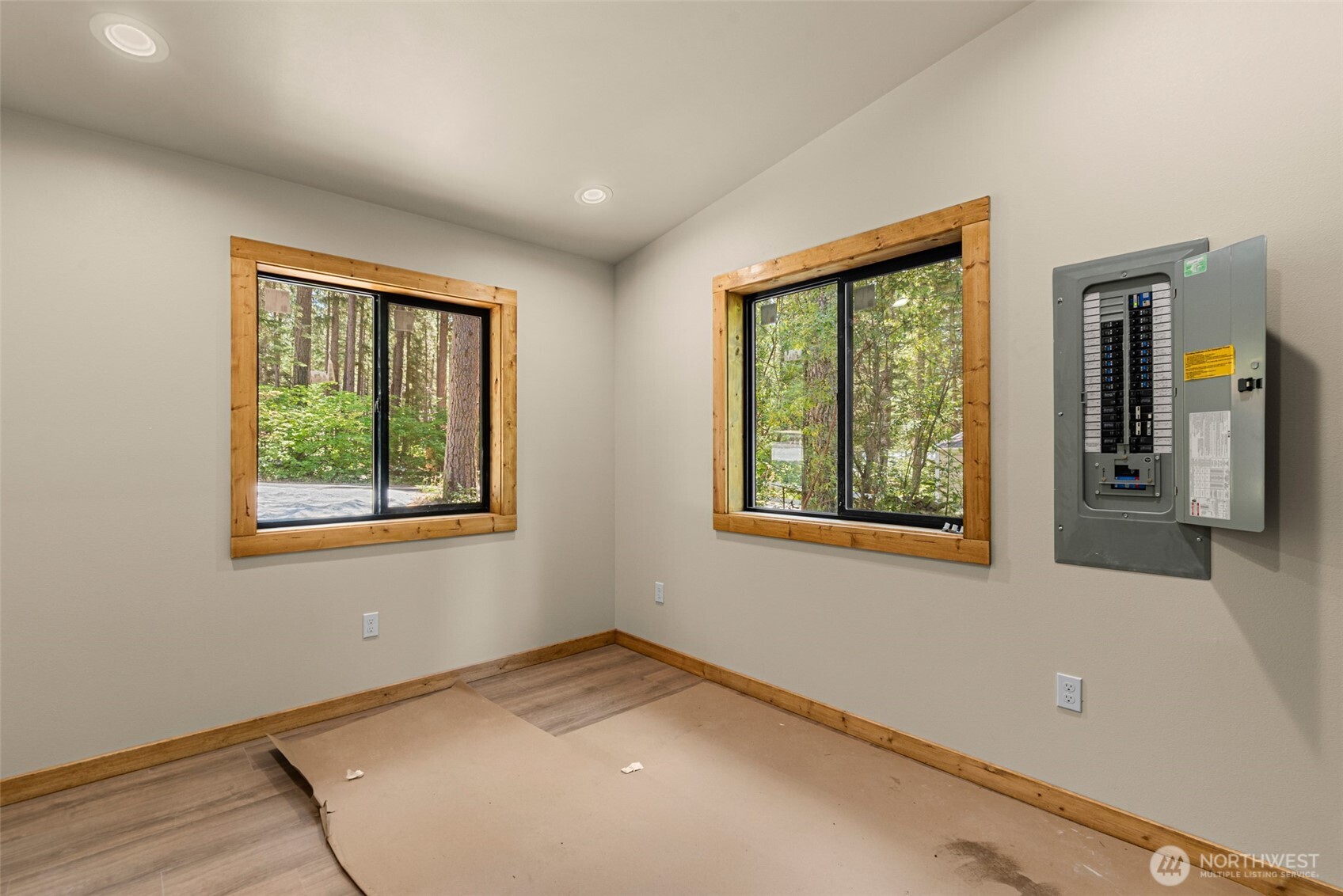 22401 Shetland Road Property Photo 18