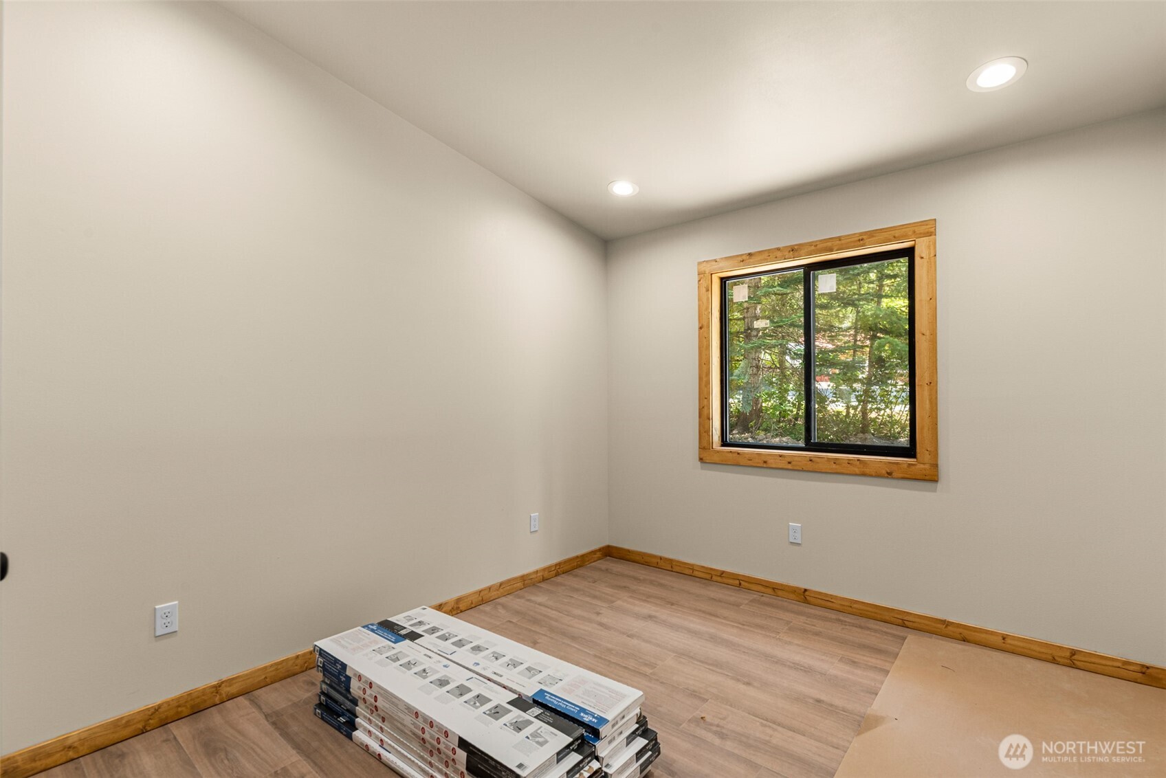 22401 Shetland Road Property Photo 19