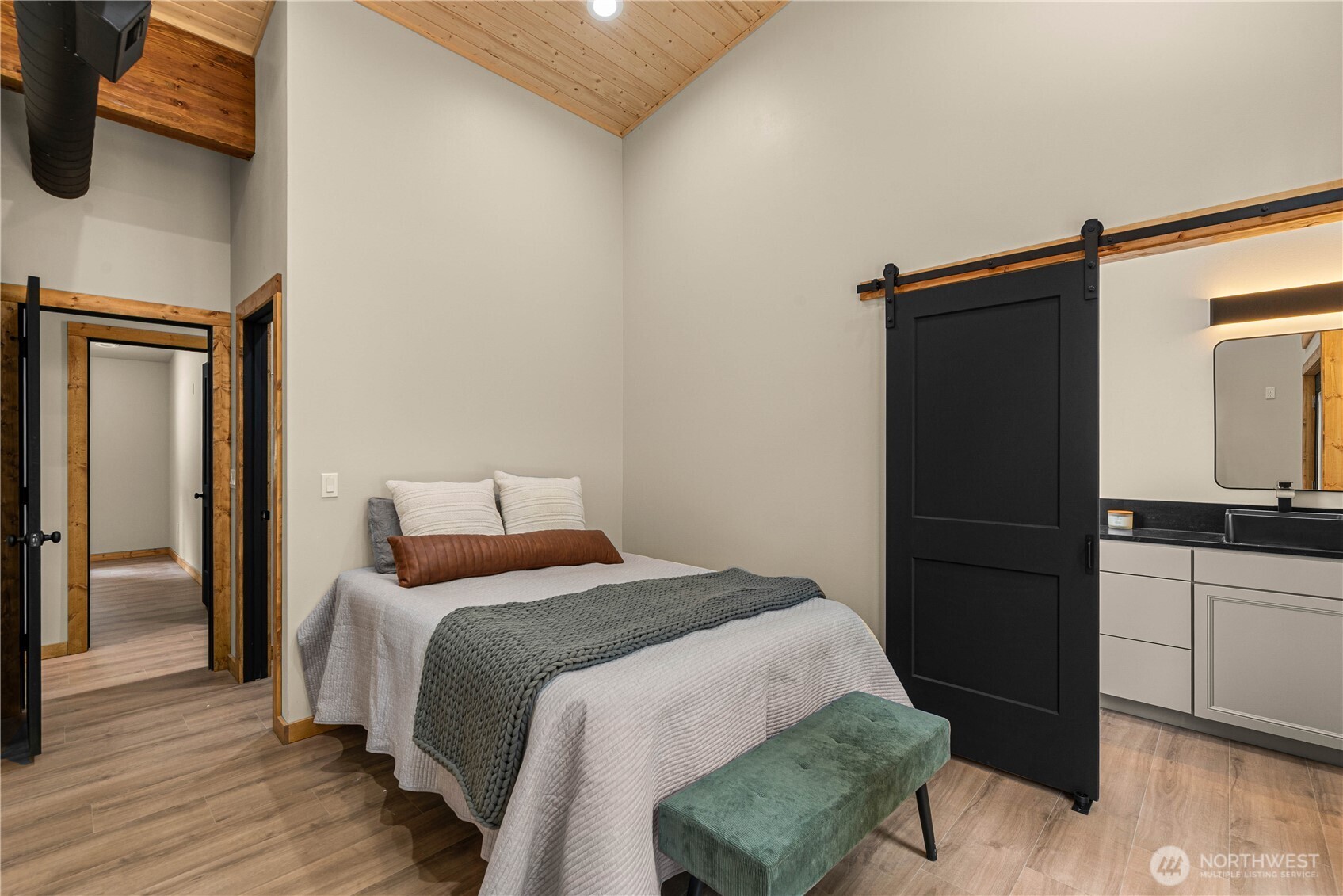 22401 Shetland Road Property Photo 20