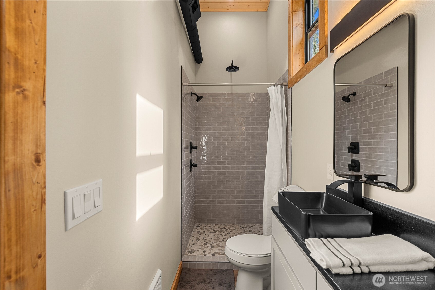 22401 Shetland Road Property Photo 22