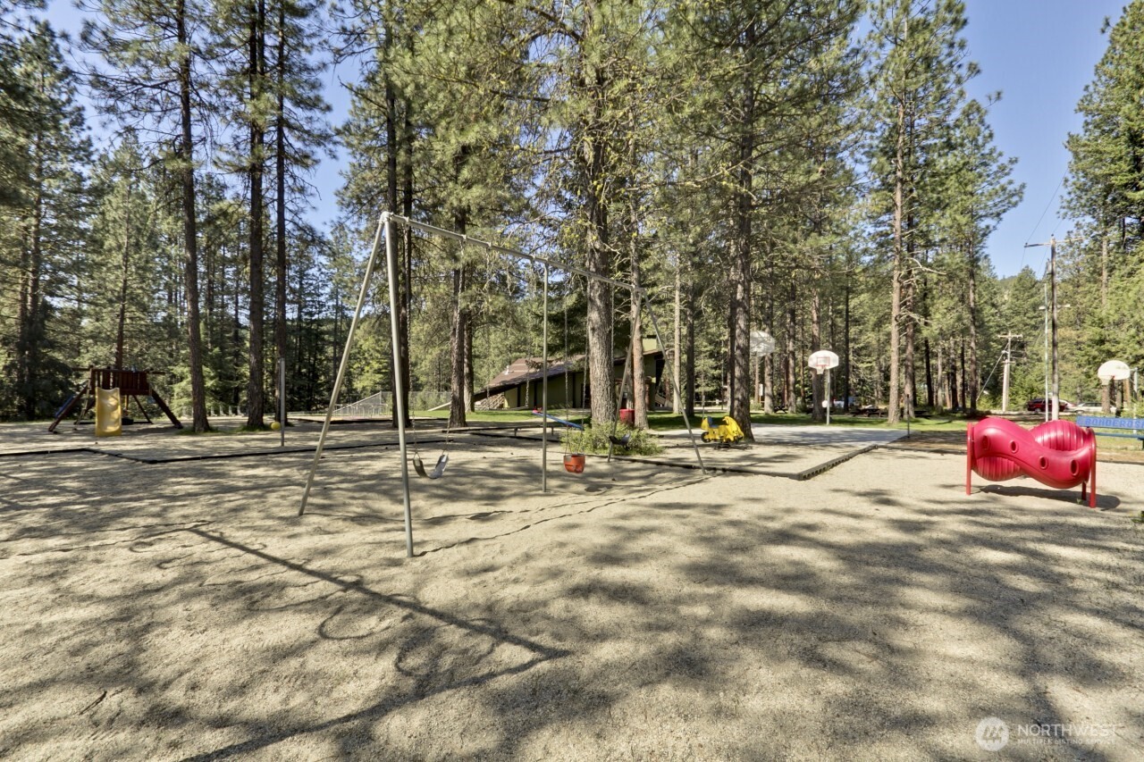 24408 Saddle Street Property Photo 40