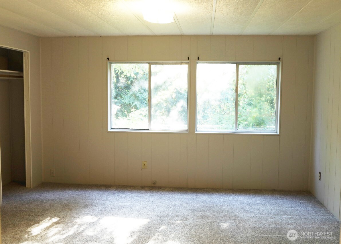 1924 Elger Bay Road Property Photo 13