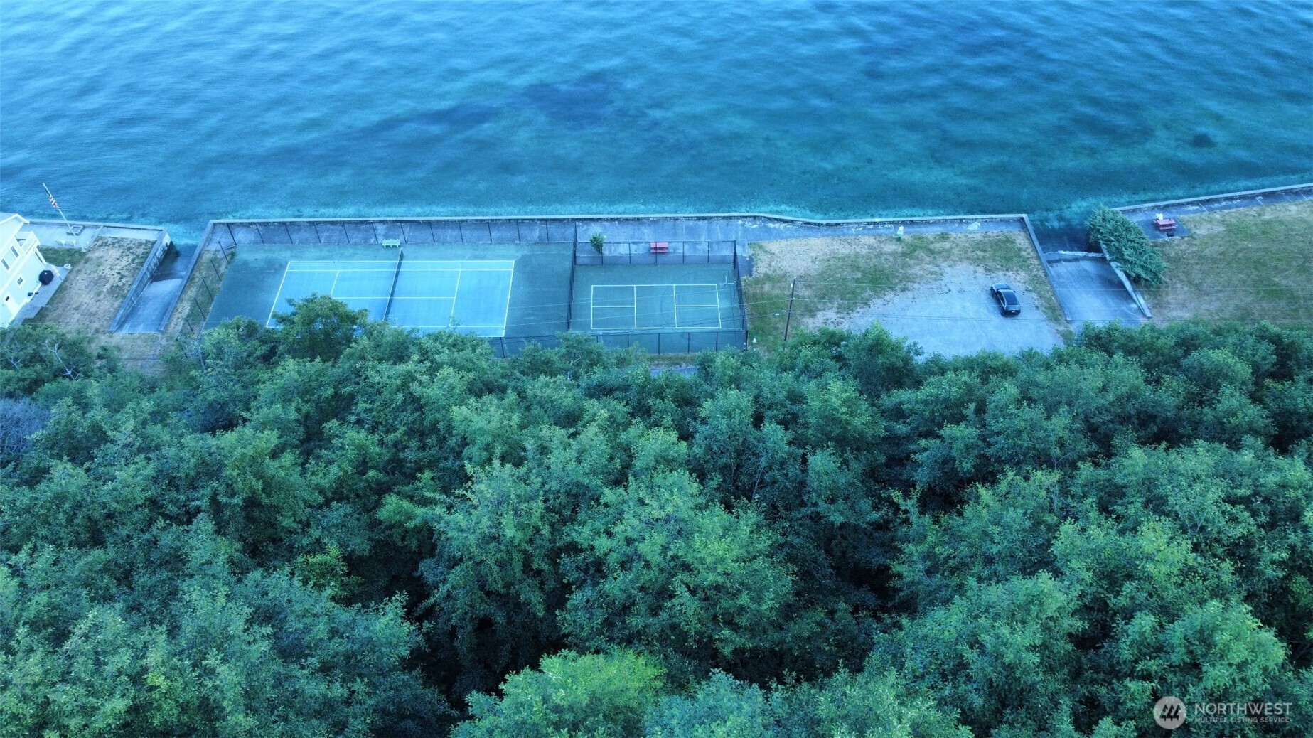 0 Whales Tail Property Photo 7