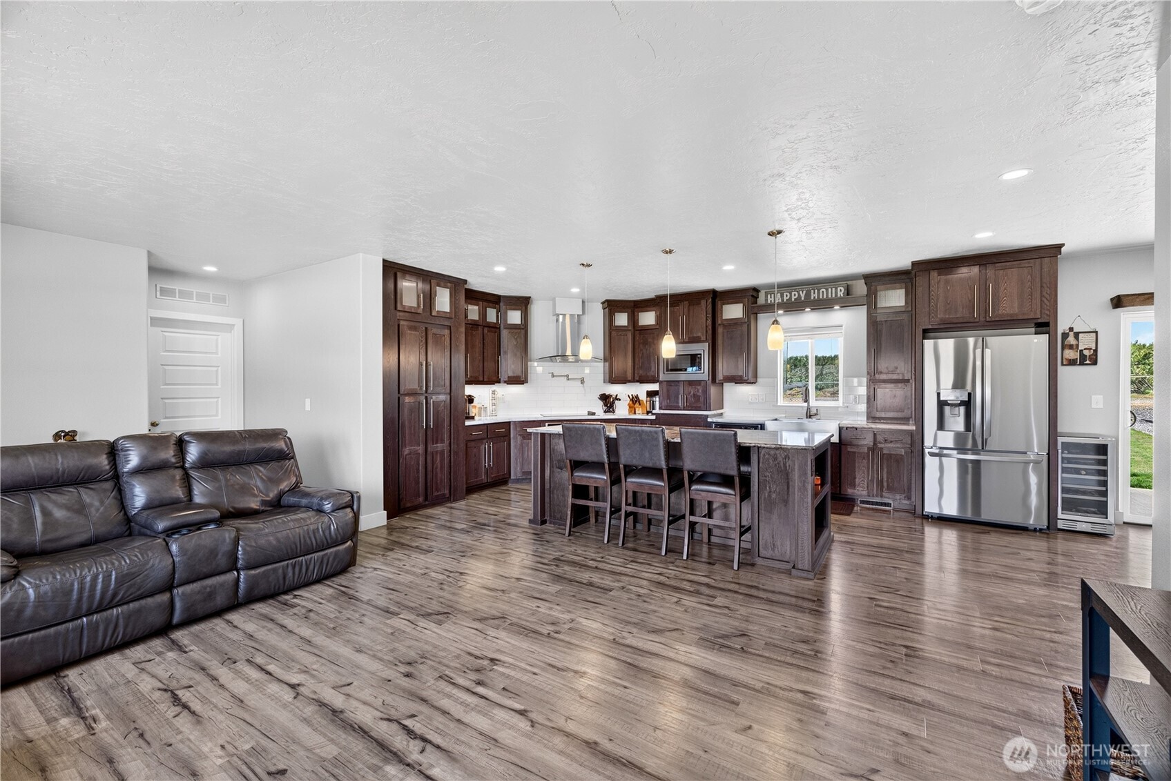 203 Moon River View Property Photo 4